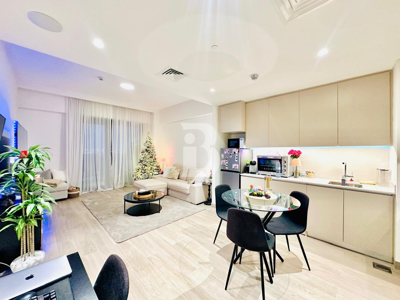 Fully Furnished | Beach Access | Brand New