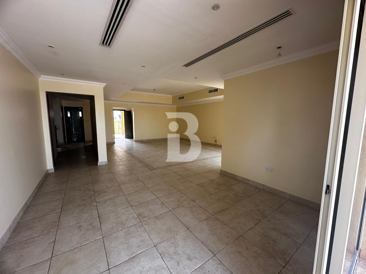 3-Storey Villa|5 Bed|Private Pool|Prime Living
