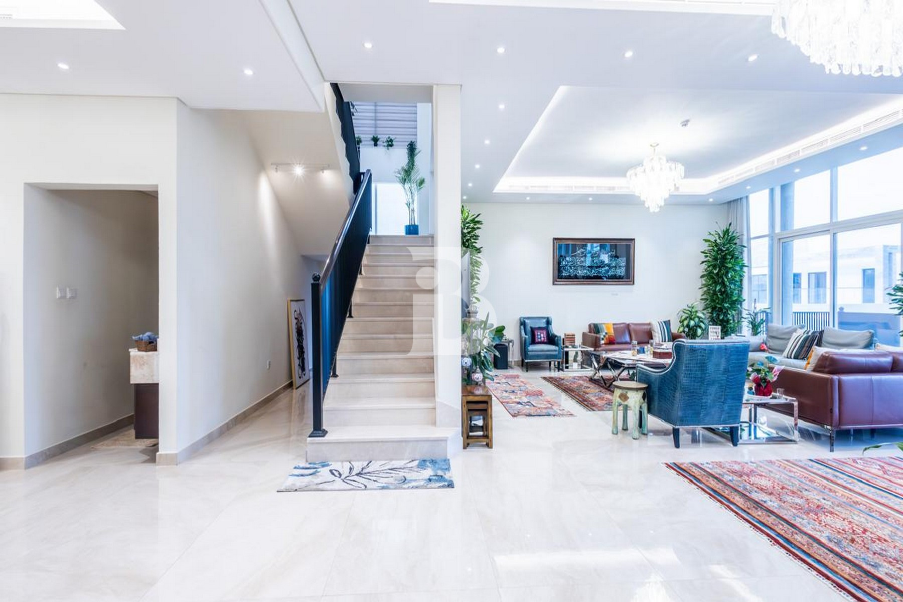 Exclusive | Large plot | Open plan layout