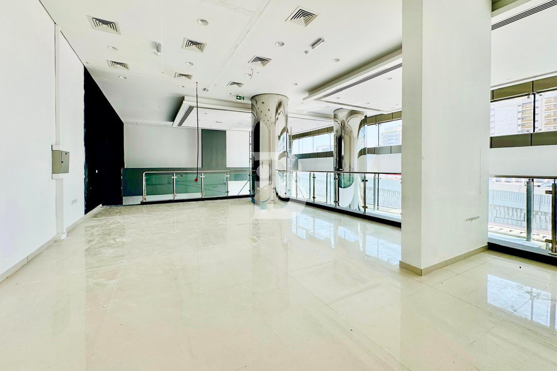 Showroom | Main Road Facing | Good Visibility