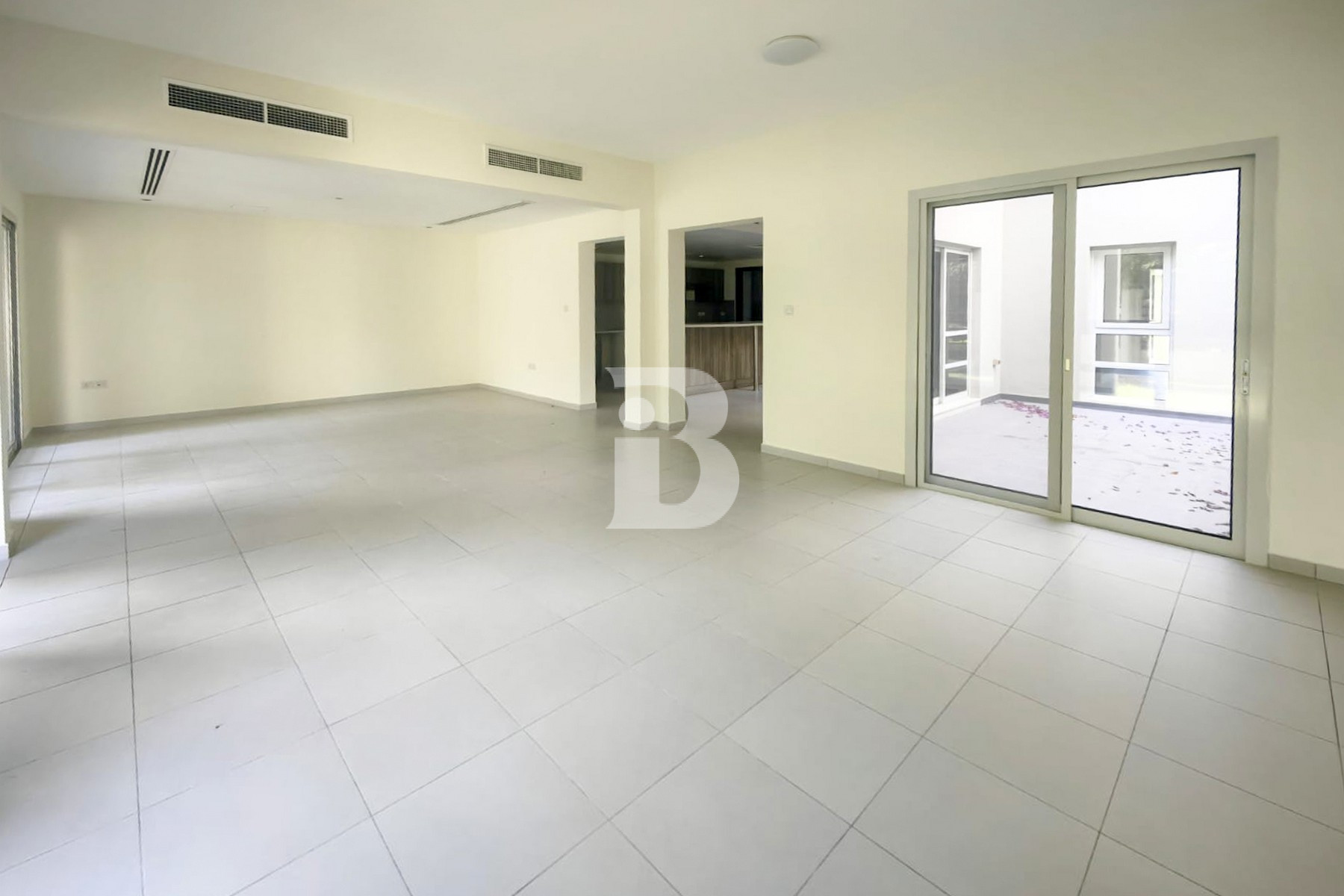 4Beds with Maids | Upgraded | Nice Community