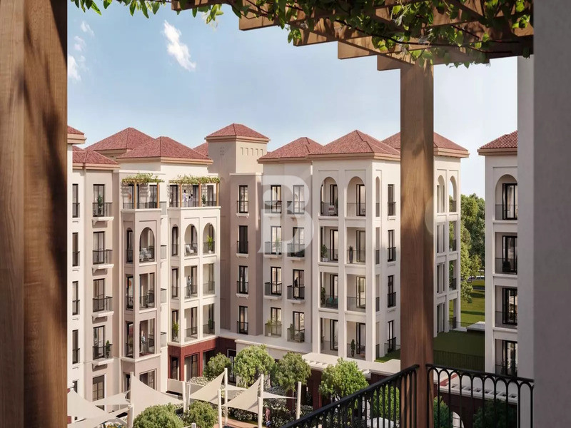 Low Premium | Granada 2 | Balcony