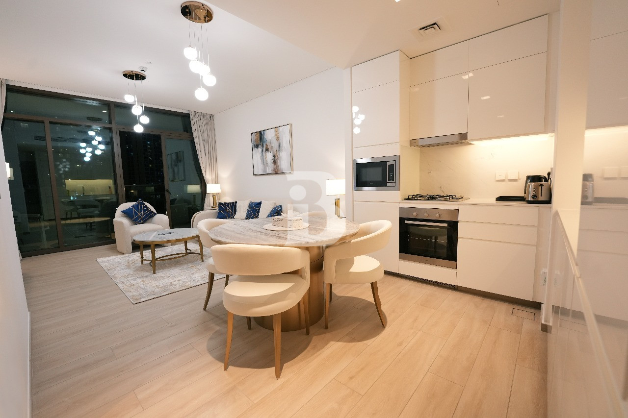 BRIGHT LAYOUT | FURNISHED | LUXURIOUS AMENITIES