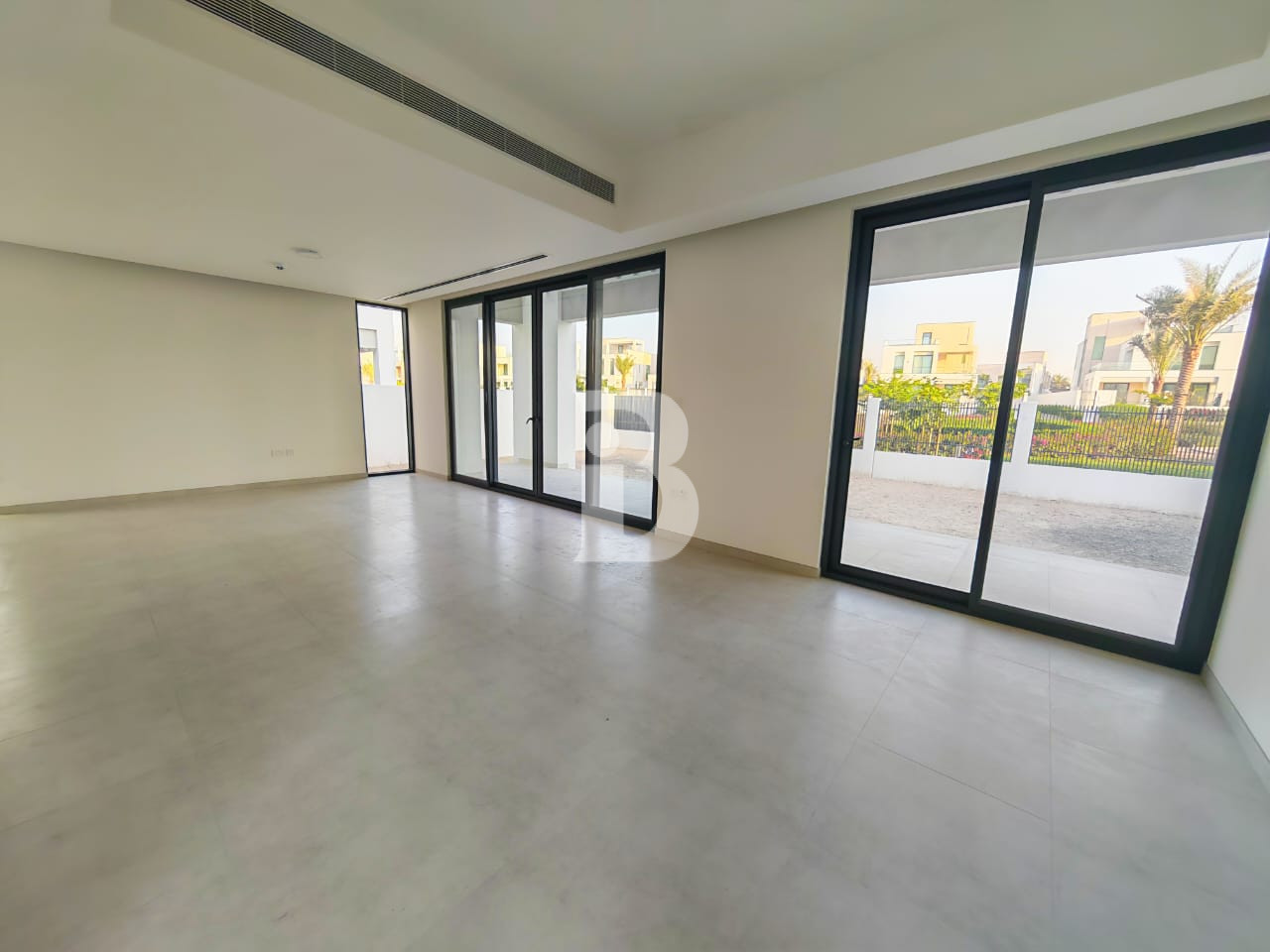 PRIME LOCATION |READY TO MOVE|BEST PRICE