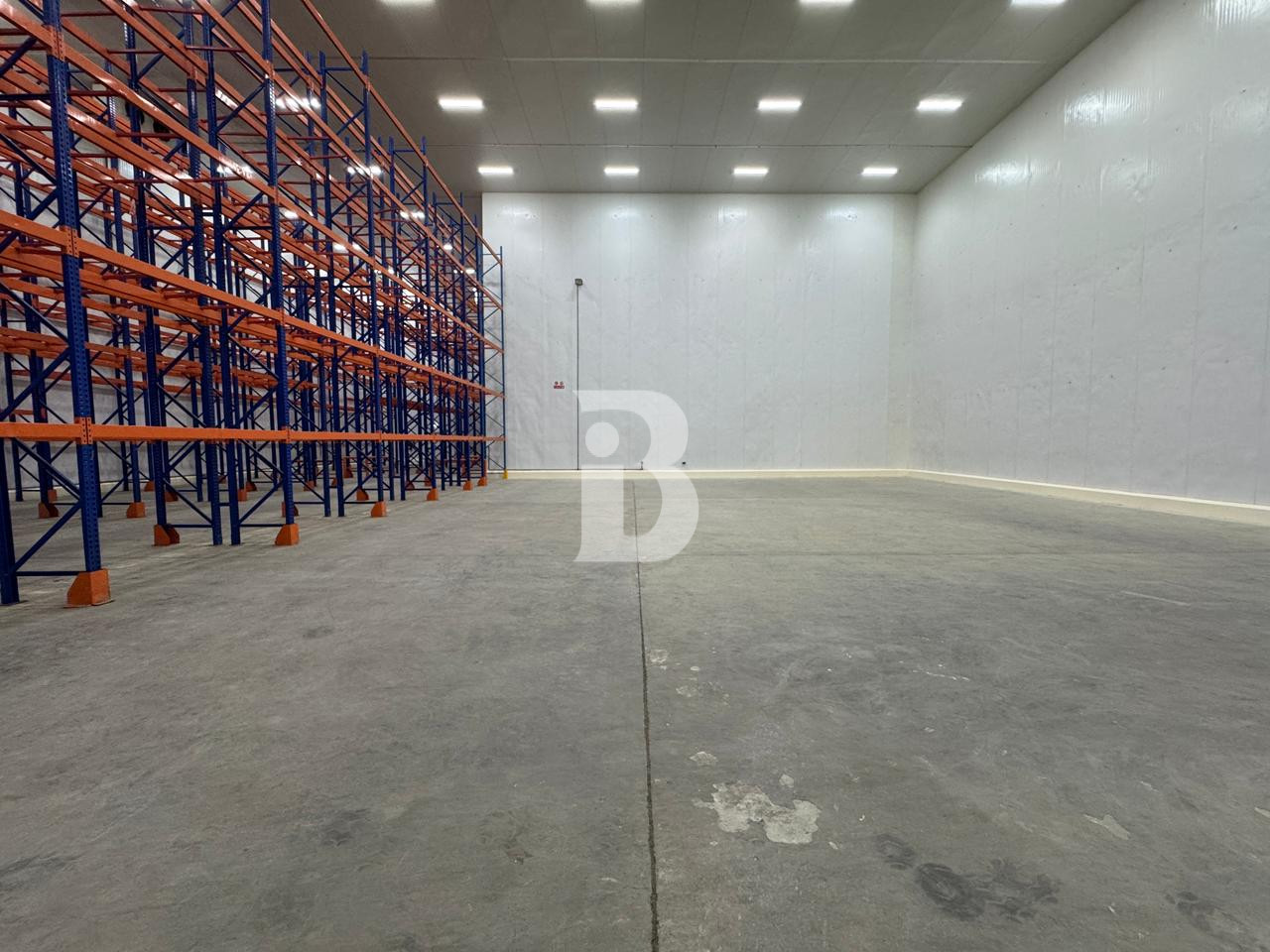 NO DREC |COLD STORAGE| 93kW| DOCK ACCESS