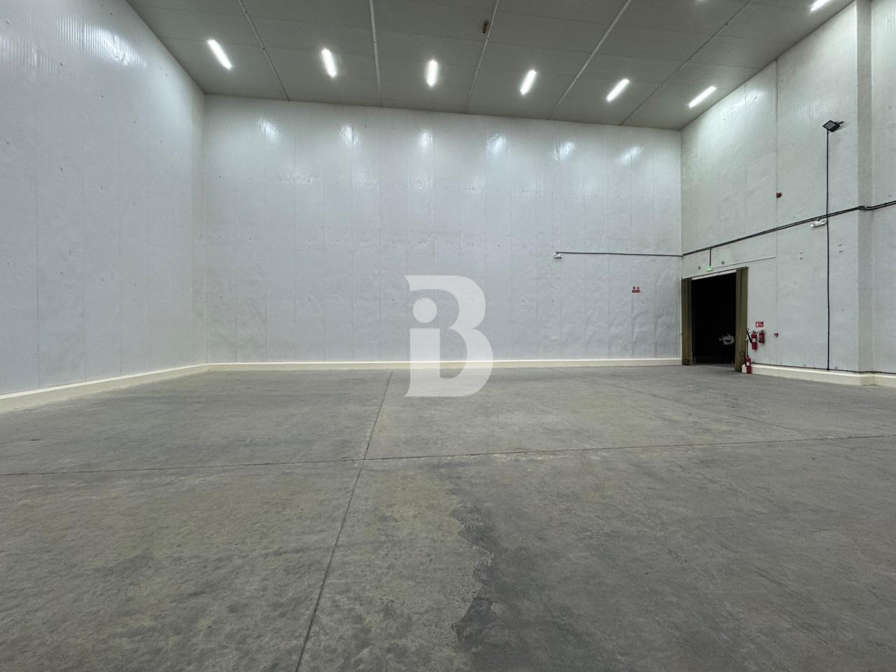 NO DREC |COLD STORAGE| 93kW| DOCK ACCESS