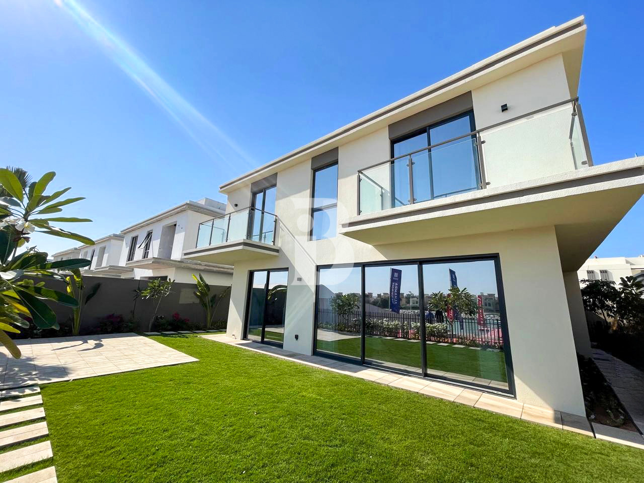 4BR TH | Direct to the beach | Near Wynn Casino 1