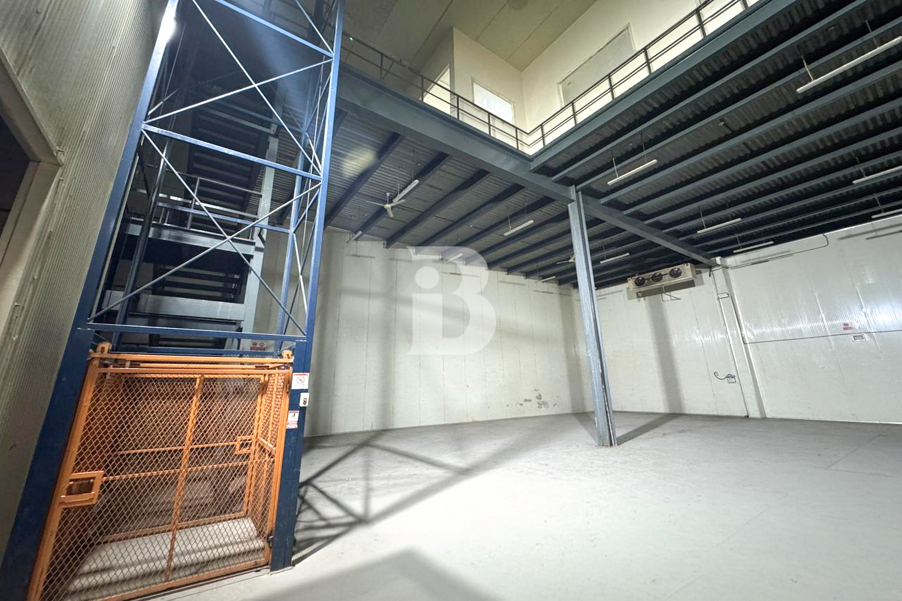 Cold Storage |116 kW| Docking | No DREC