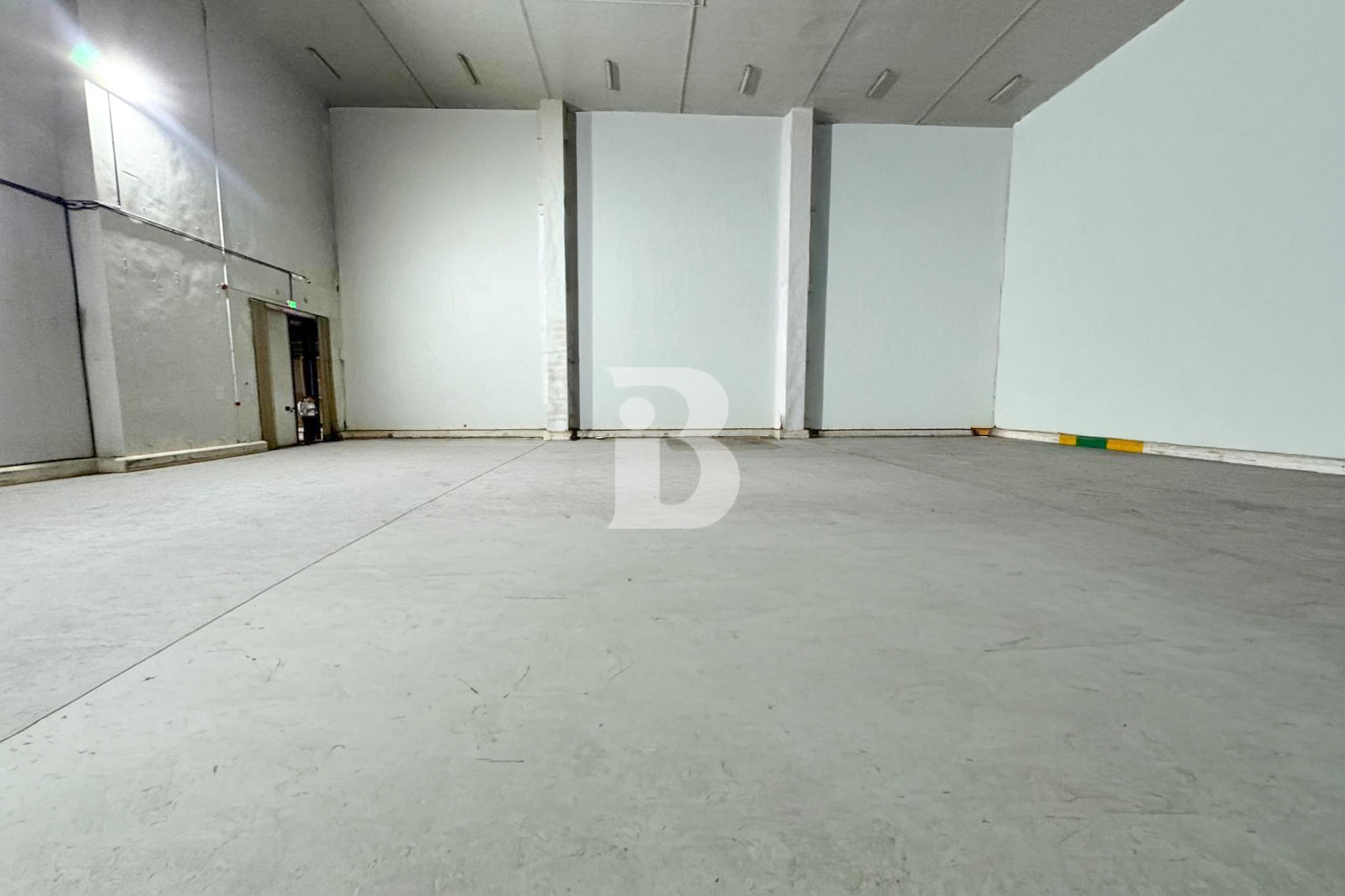 NO DREC FEE | Cold Storage| Dock Access