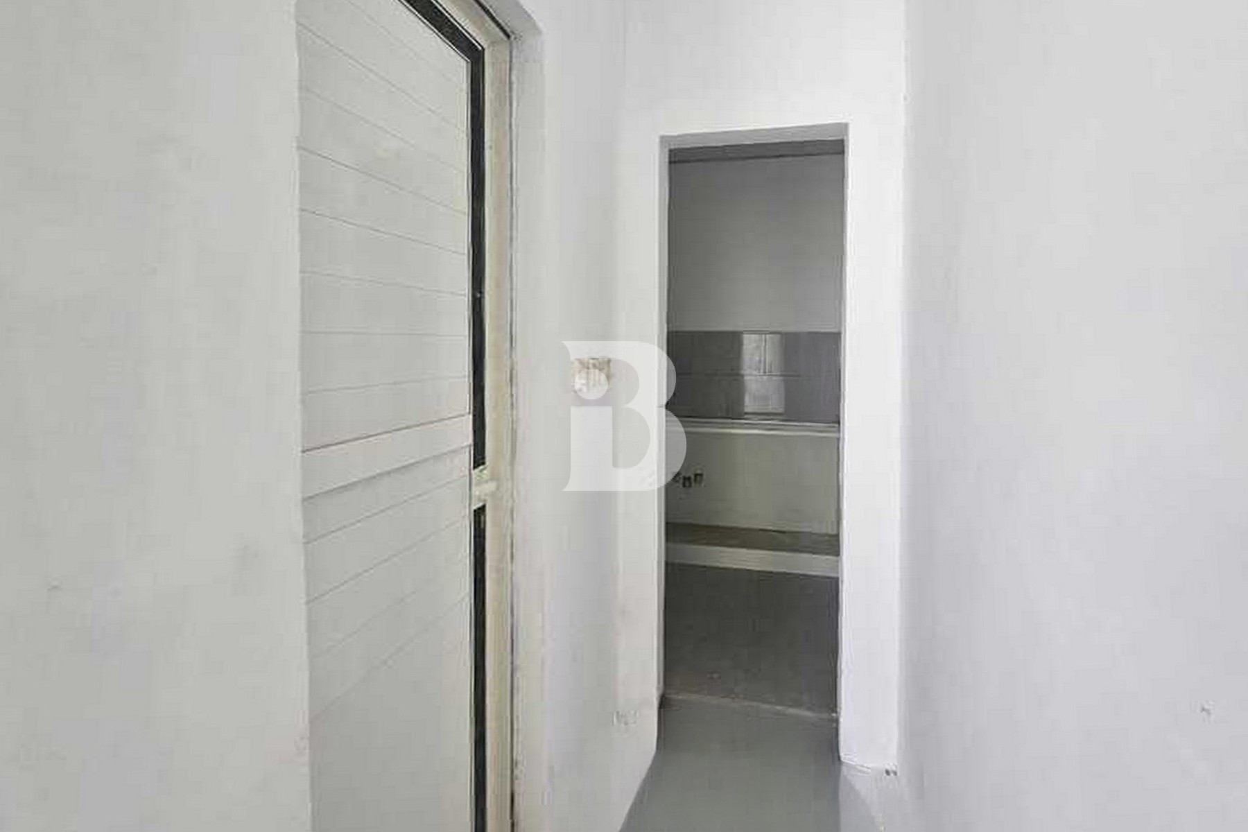 Well-Maintained Warehouse Unit| Ready