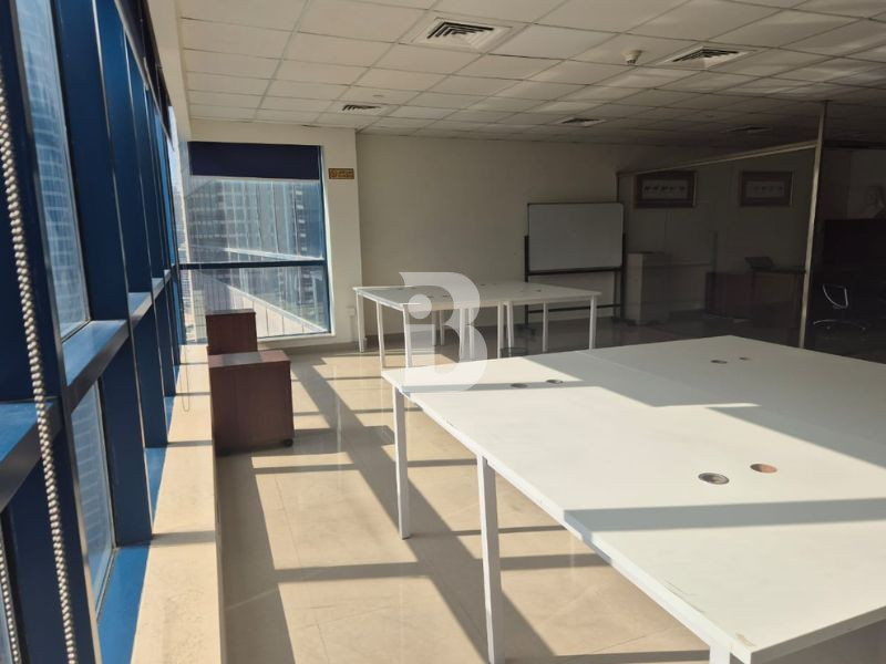 VACANT OFFICE | FITTED | DMCC | CLOSE TO METRO