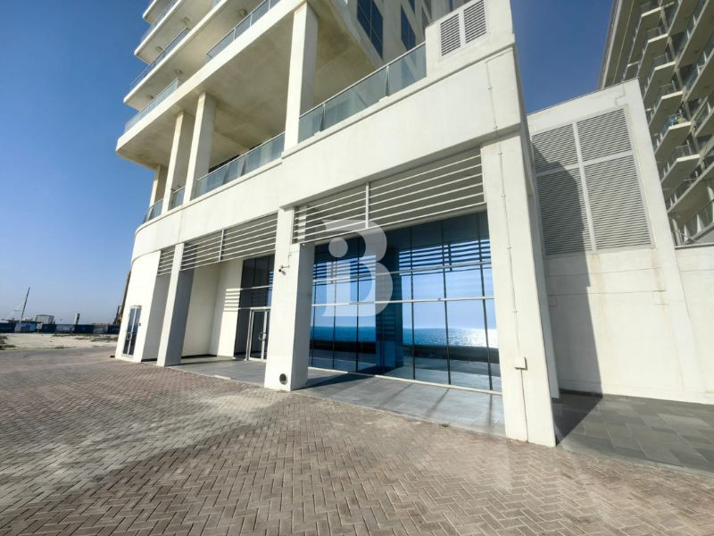 Prime Retail Space|Tenanted|Chiller Free|Sea-views