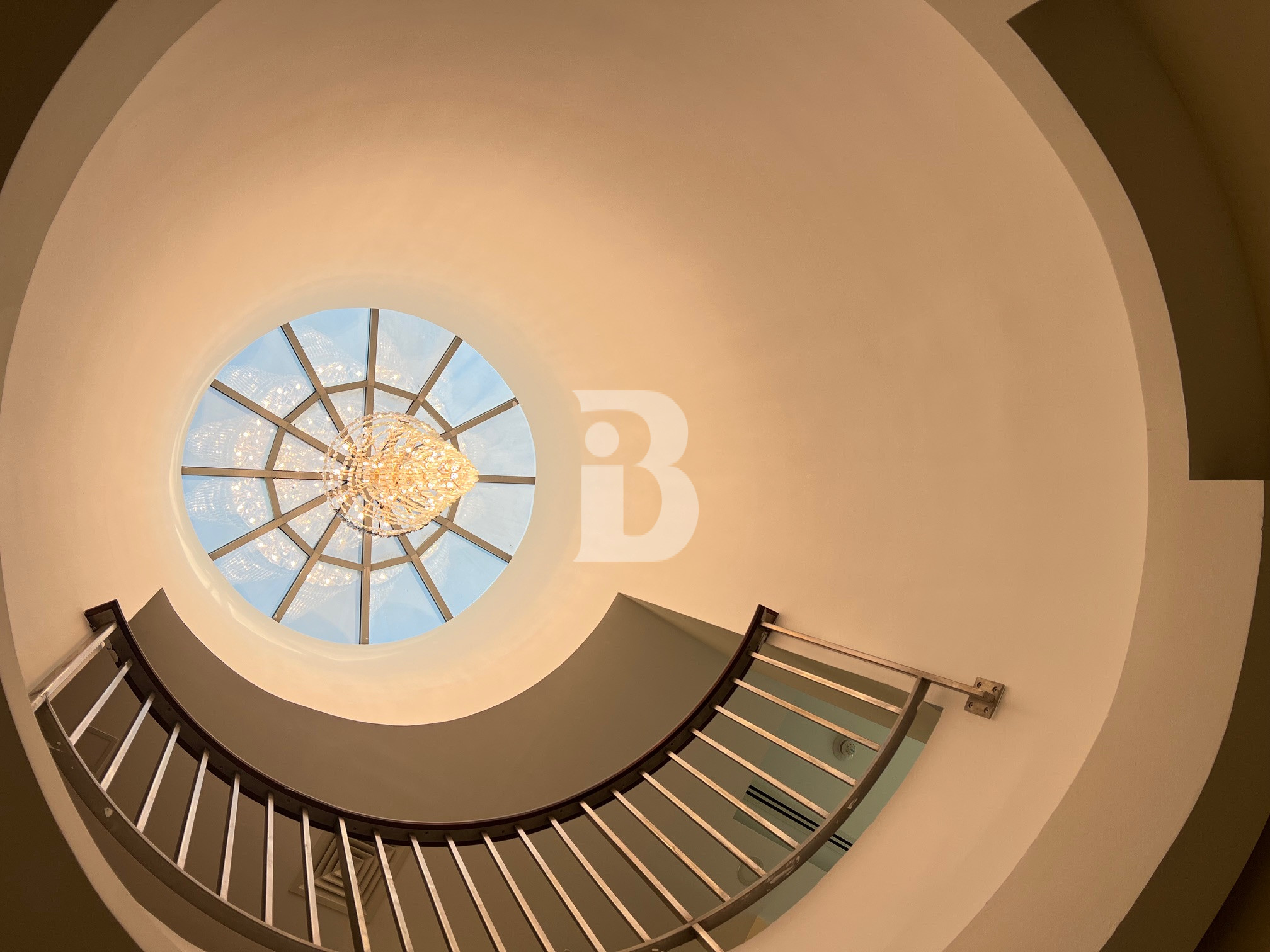 CORNER UNIT | LANDSCAPED GARDEN | 4BED MAIDS