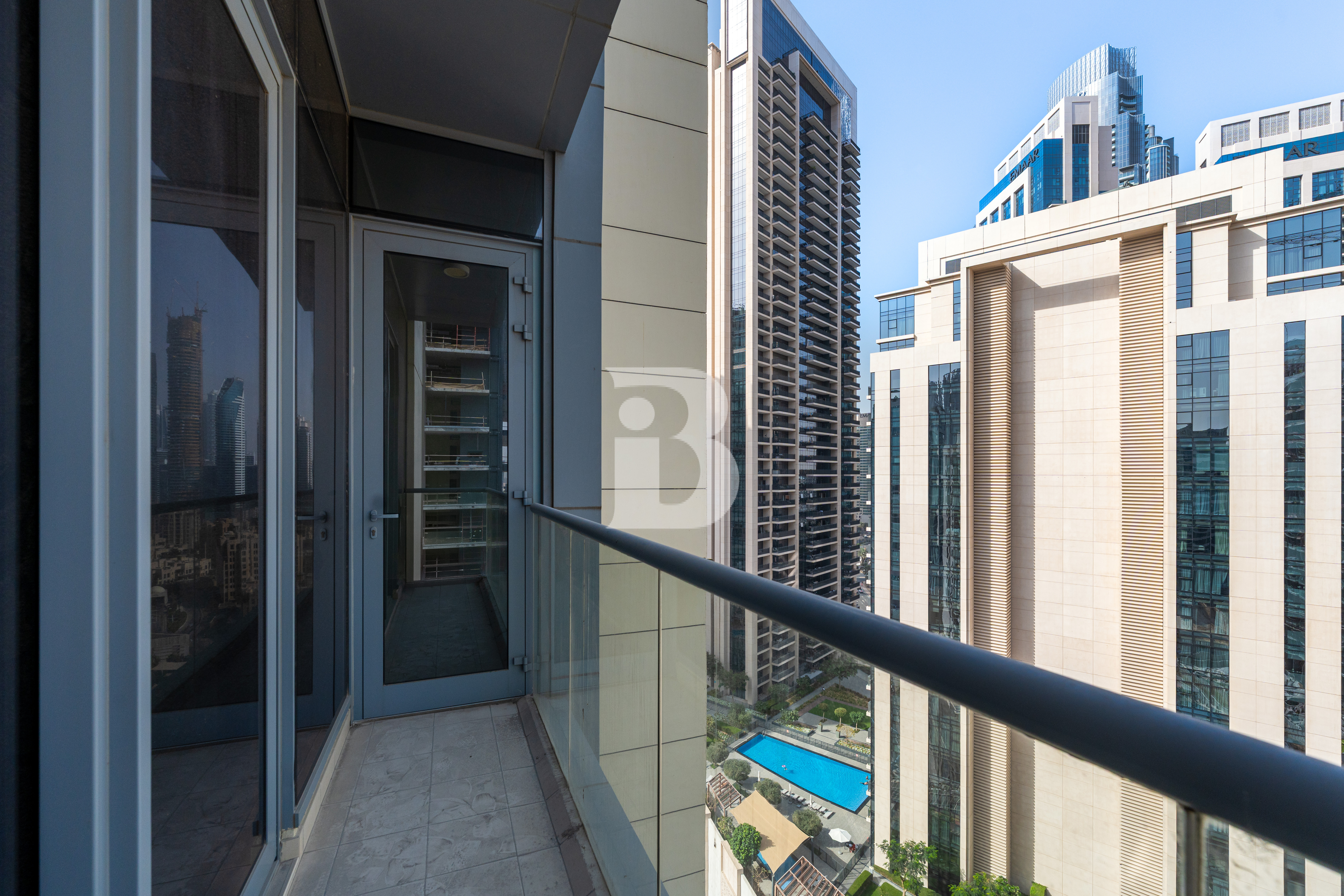 BURJ VIEW |SPACIOUS AND BRIGHT |MOTIVATED LANDLORD