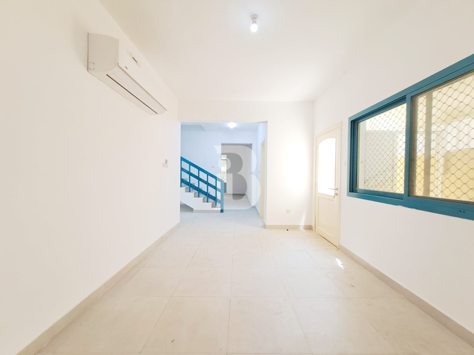 Private Entrance Villa |3BR + Maid| Parking Spaces