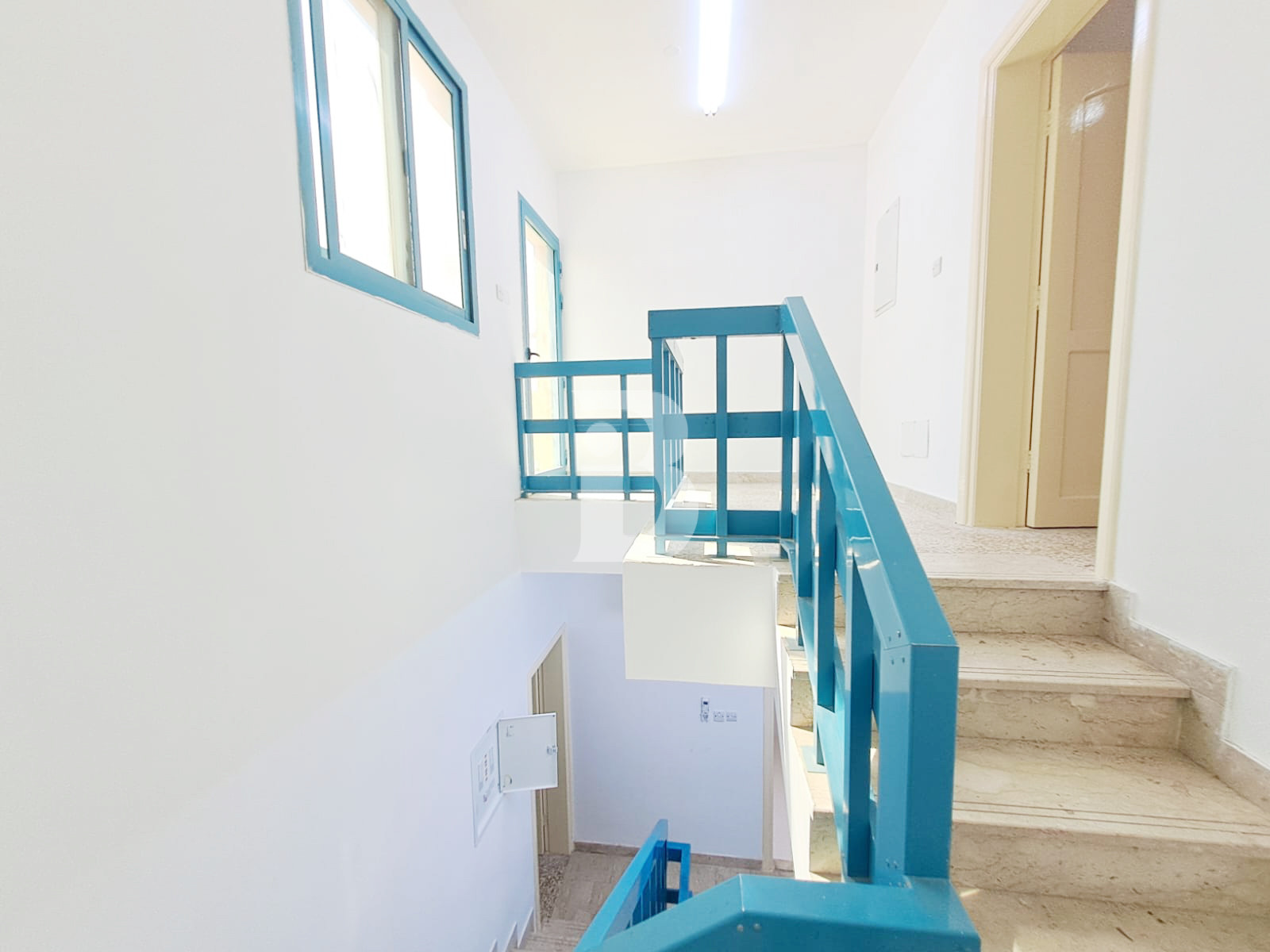 Private Entrance Villa |3BR + Maid| Parking Spaces