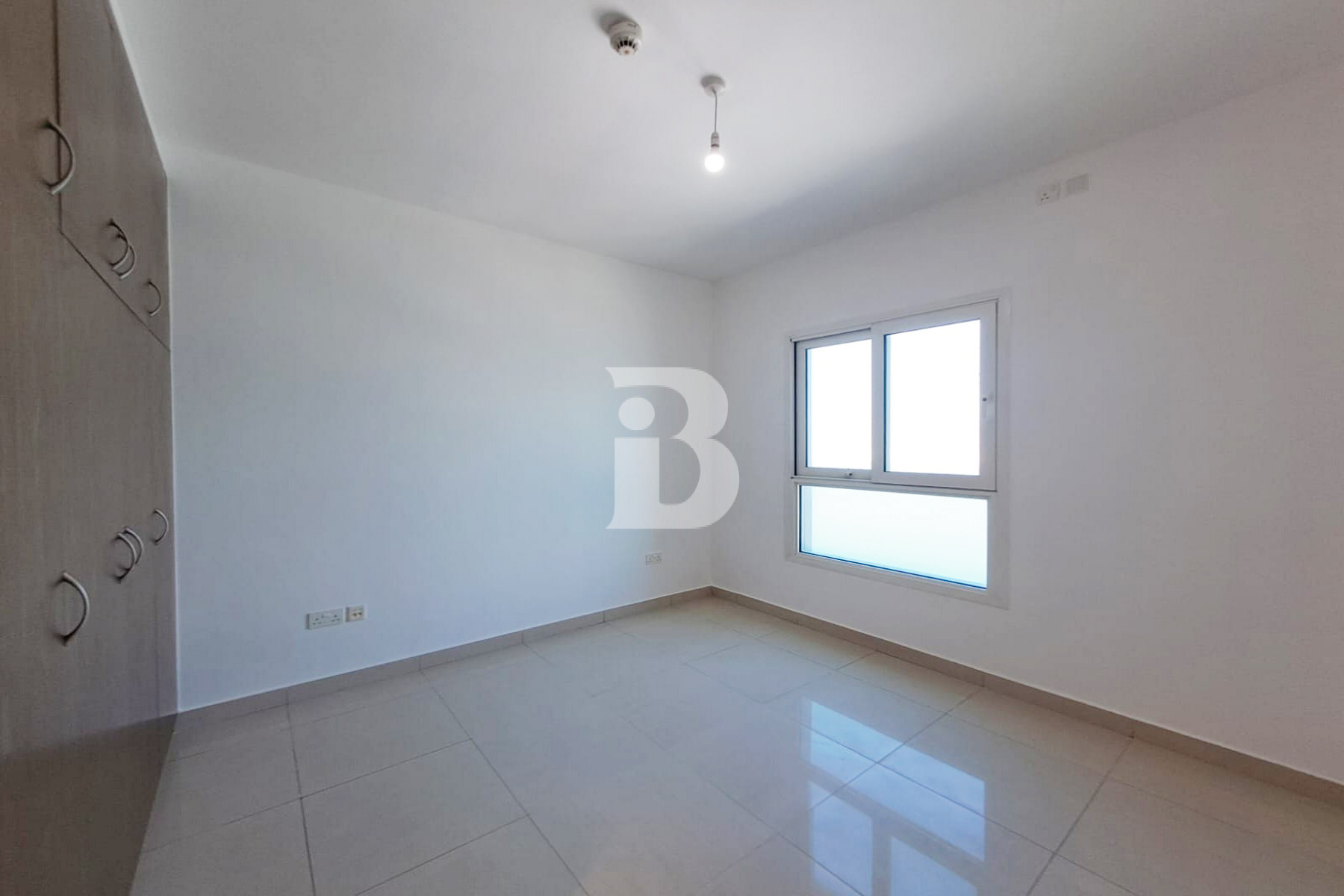 Ready to Move | Full Sea View | Prime Location