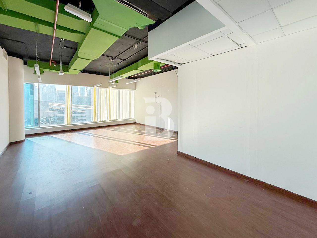 Plug & Play | Prime Tower for Rent | Business Bay 3