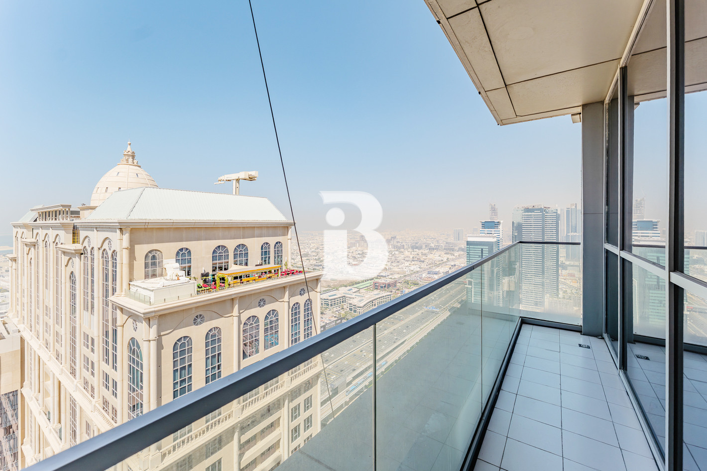 LUXURY PENTHOUSE | PRIME LOCATION | OCEAN VIEW