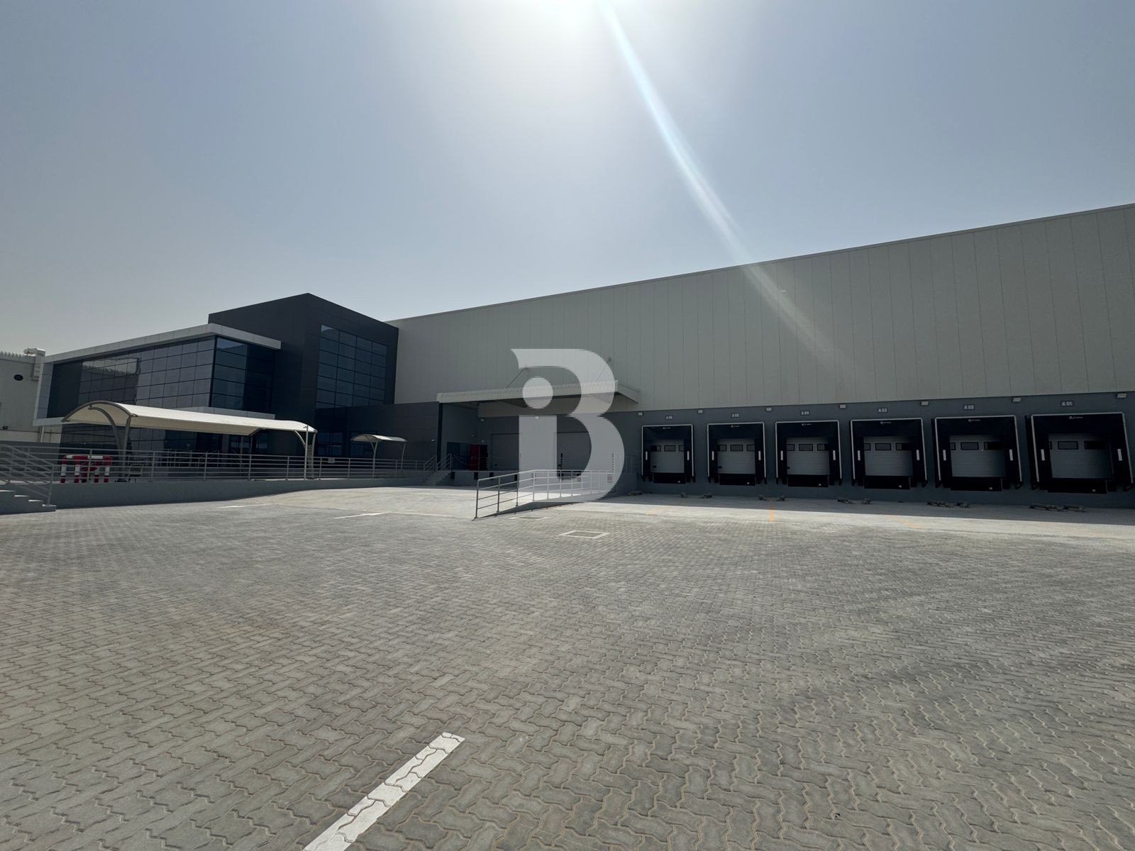 STANDALONE | 14M High | GRADE A | 1223 kW
