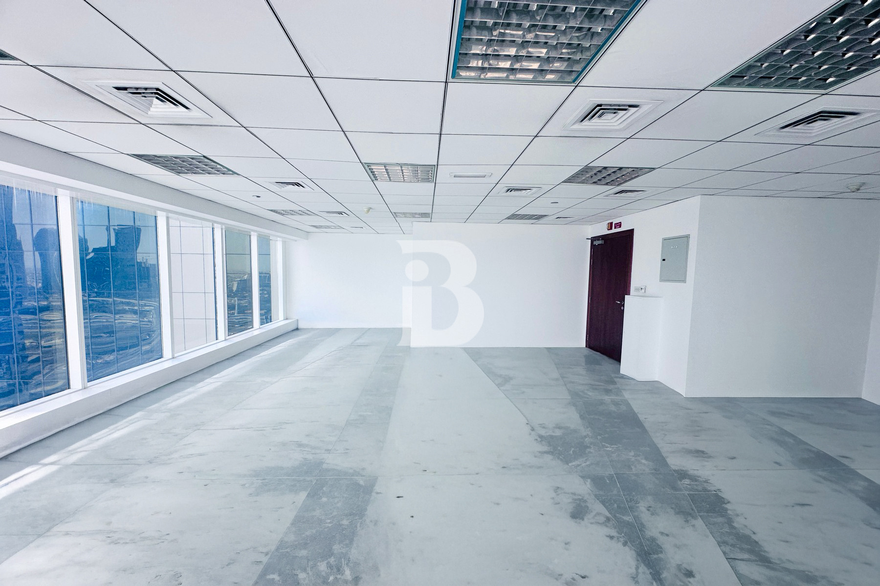 Prime Office | Stunning Views | DDA License