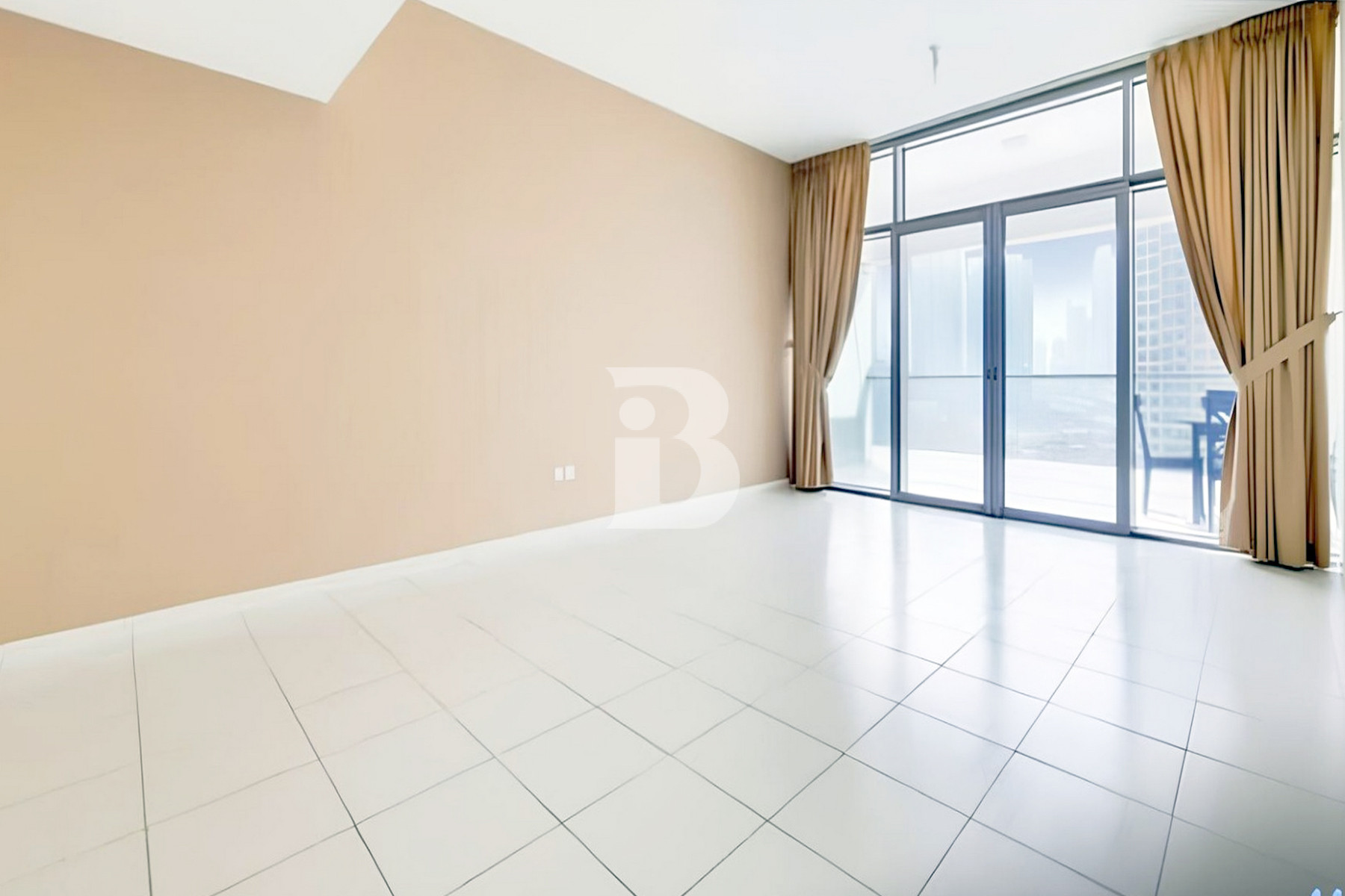 Unfurnished|Spacious|Burj Khalifa and Canal view