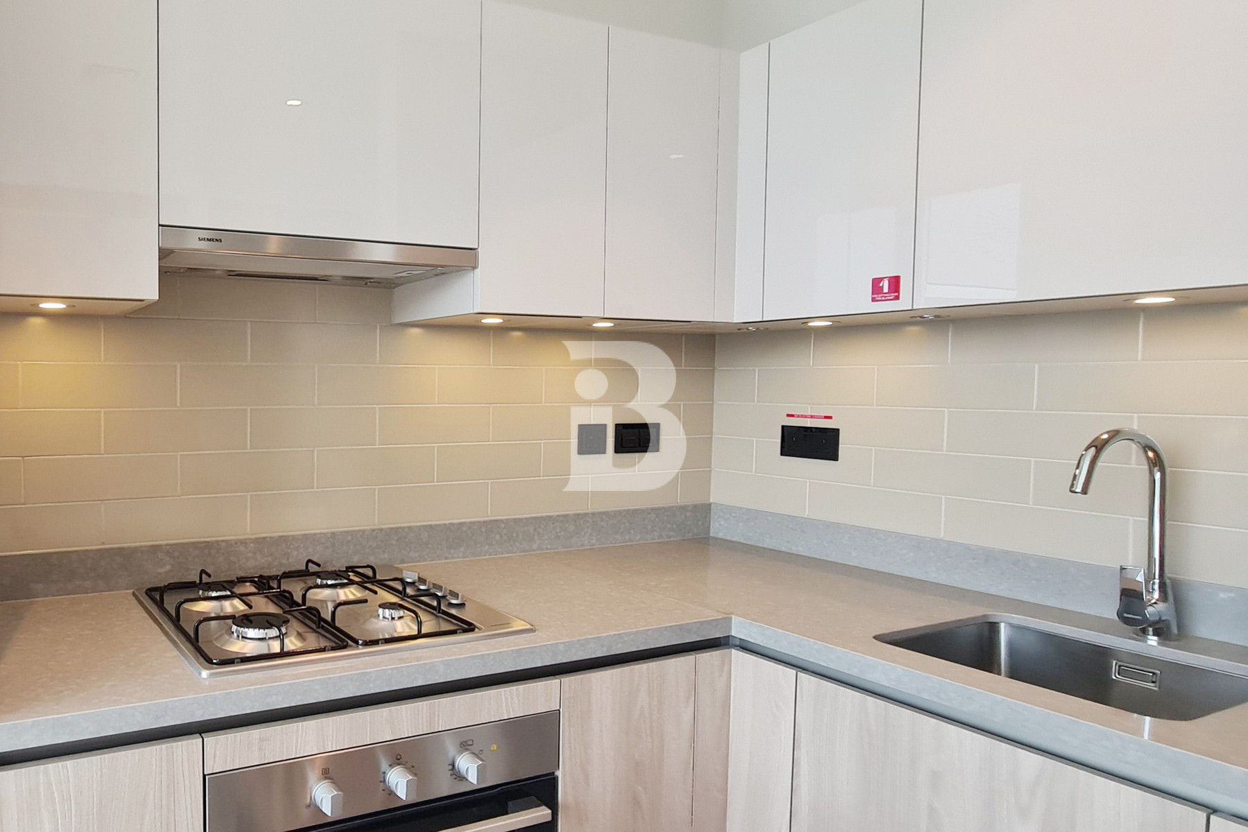 Best Price| Semi Furnished| Dubai Skyline view