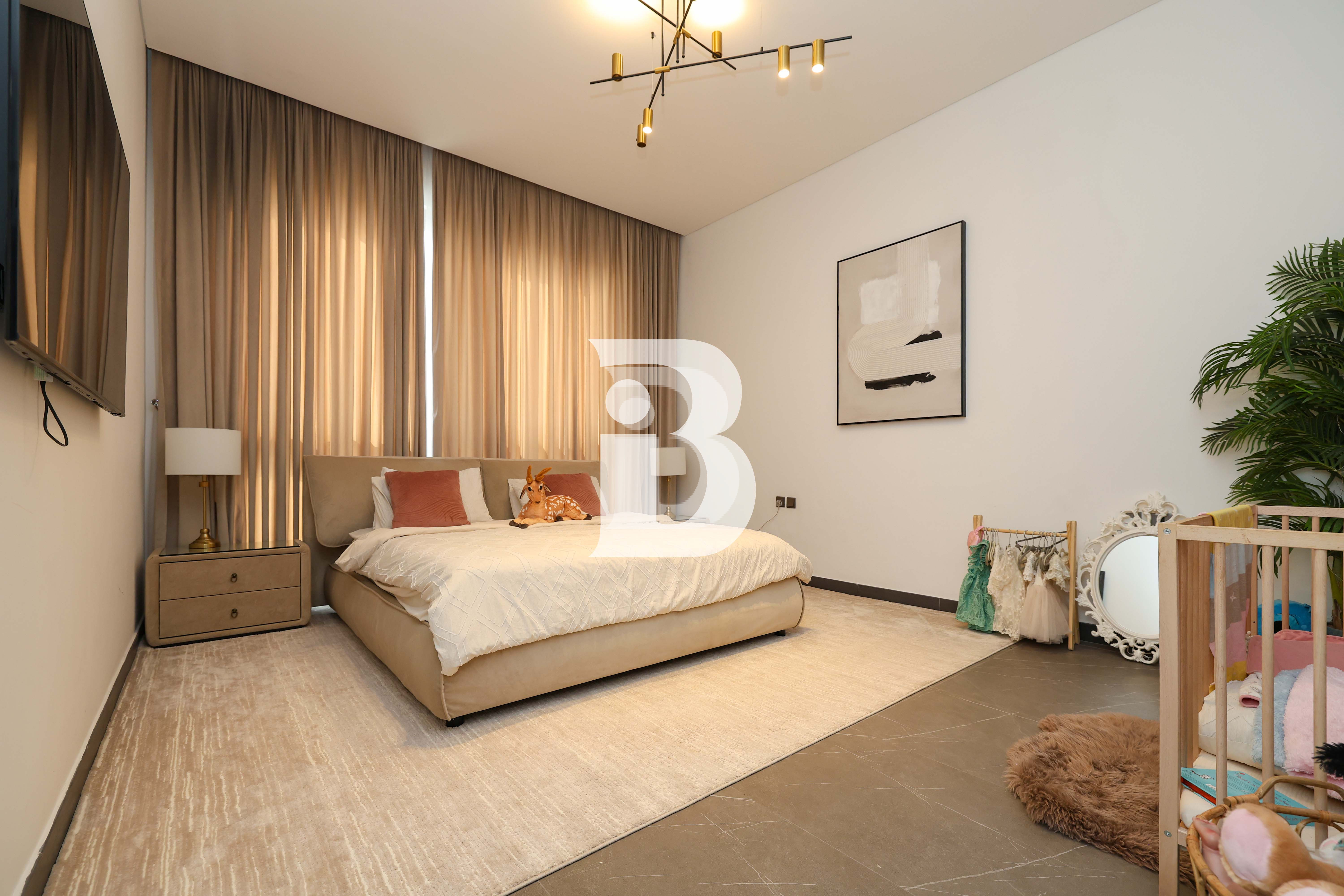 Fully Furnished | Single Row | Huge Layout