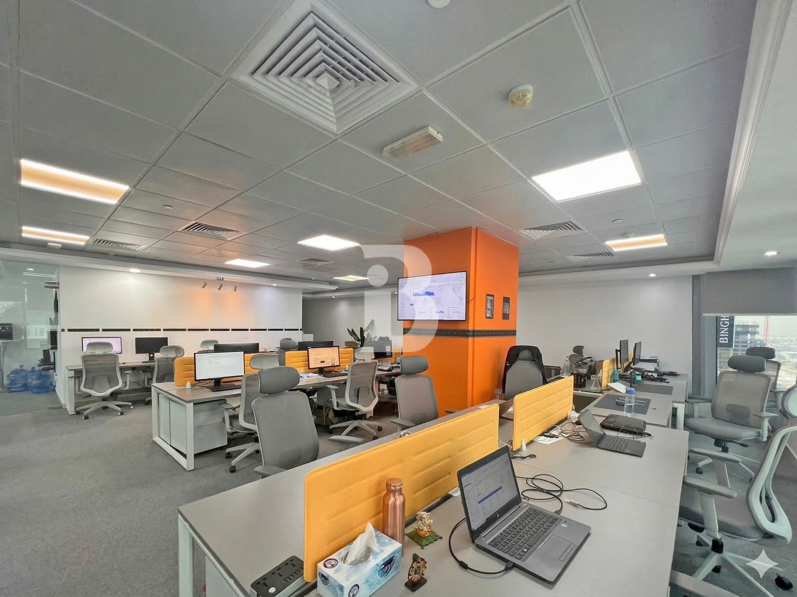 HOT DEAL |PRIME LOCATION | 1 YEAR FREE