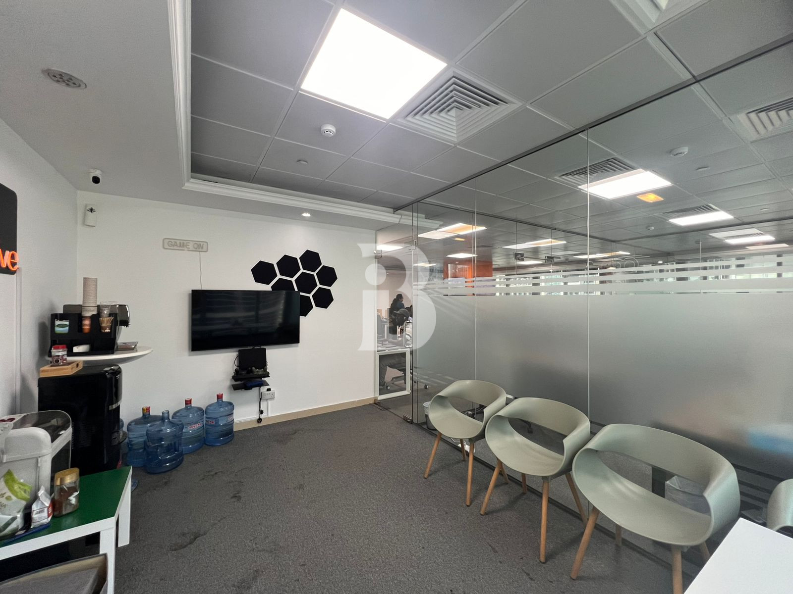 HOT DEAL |PRIME LOCATION | 1 YEAR FREE