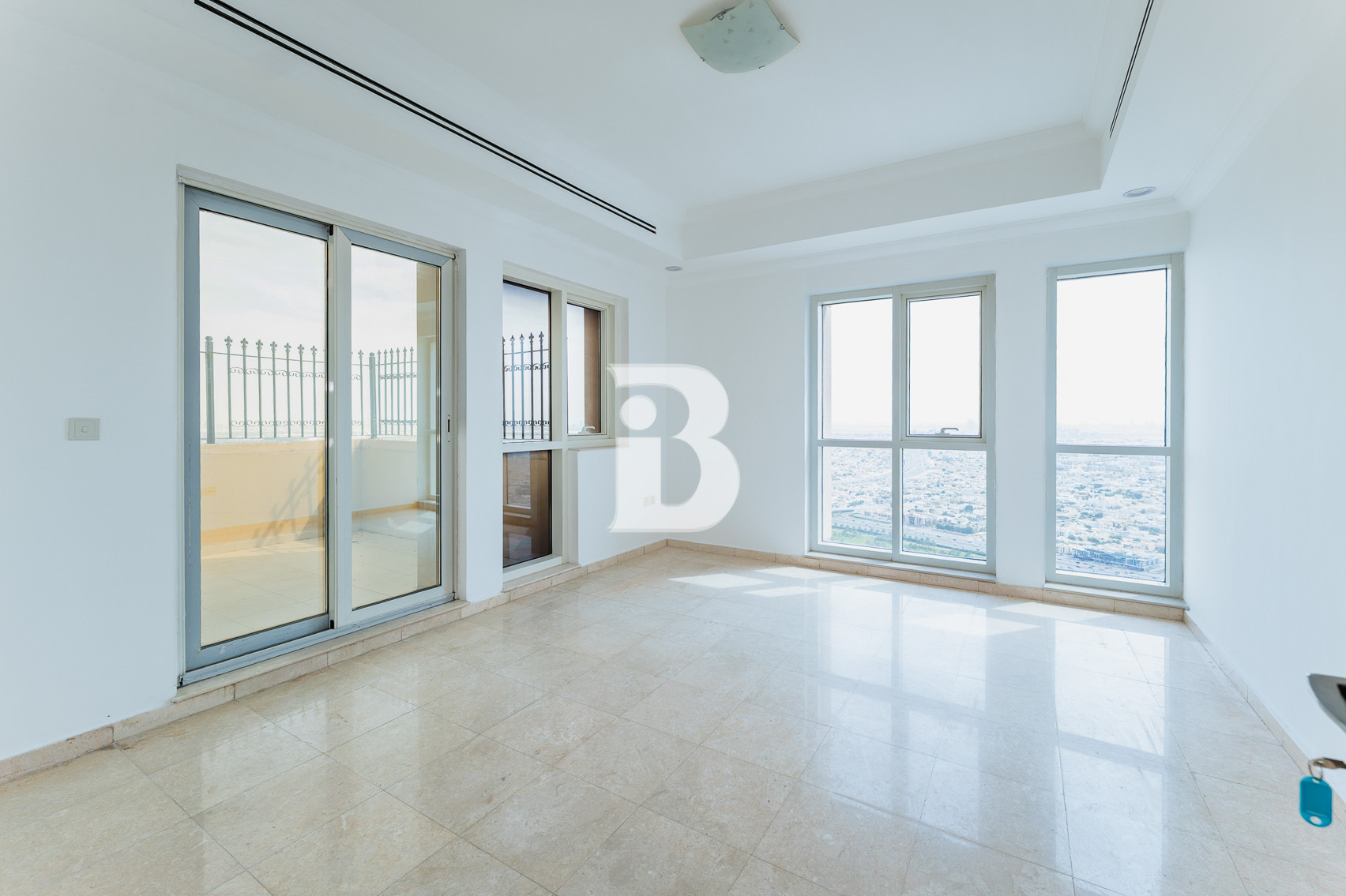 Huge 3BR Maid Study | Full Lake View | Vacant