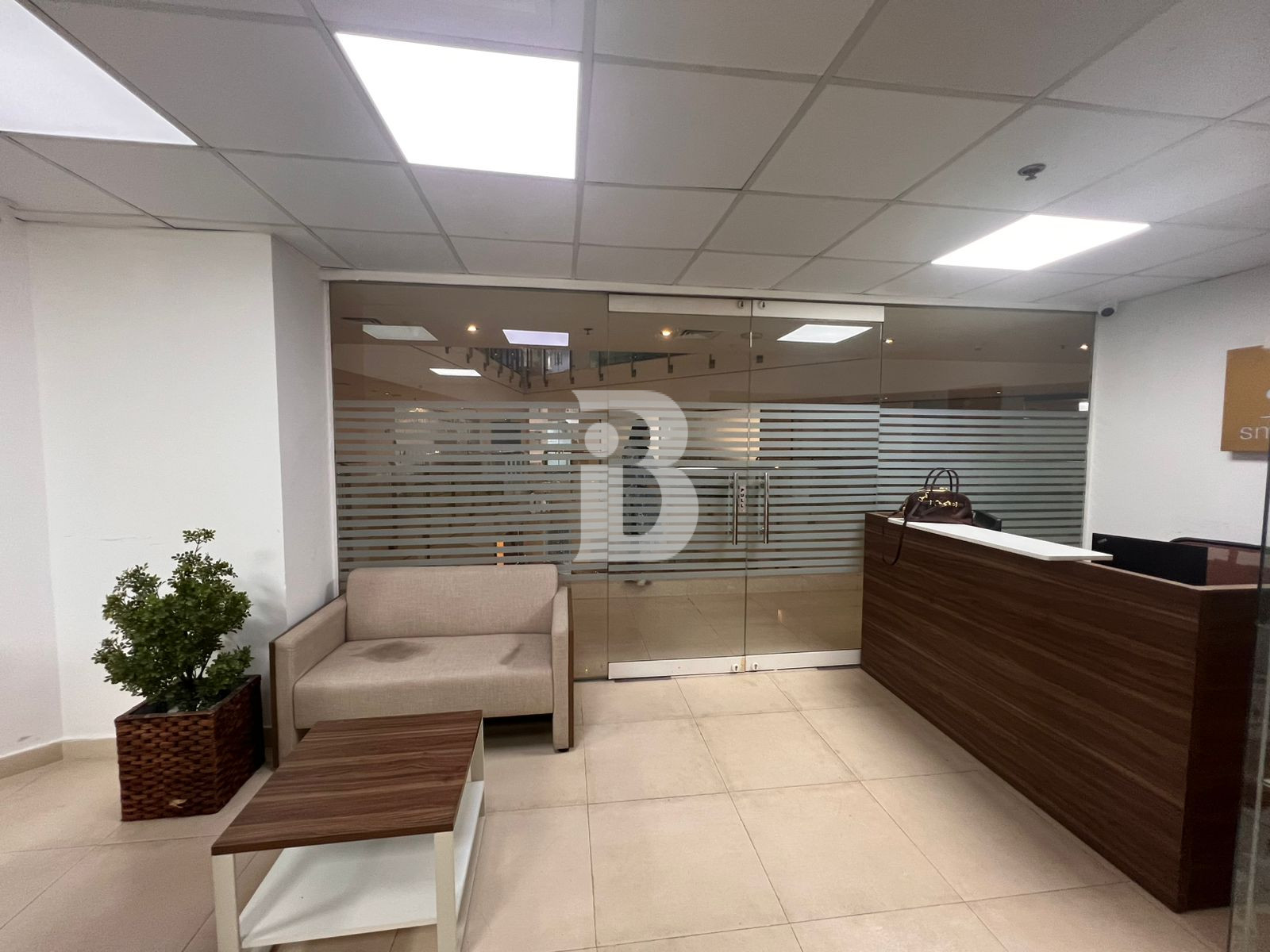 SPACIOUS OFFICE | CANAL VIEW | PRIME LOCATION