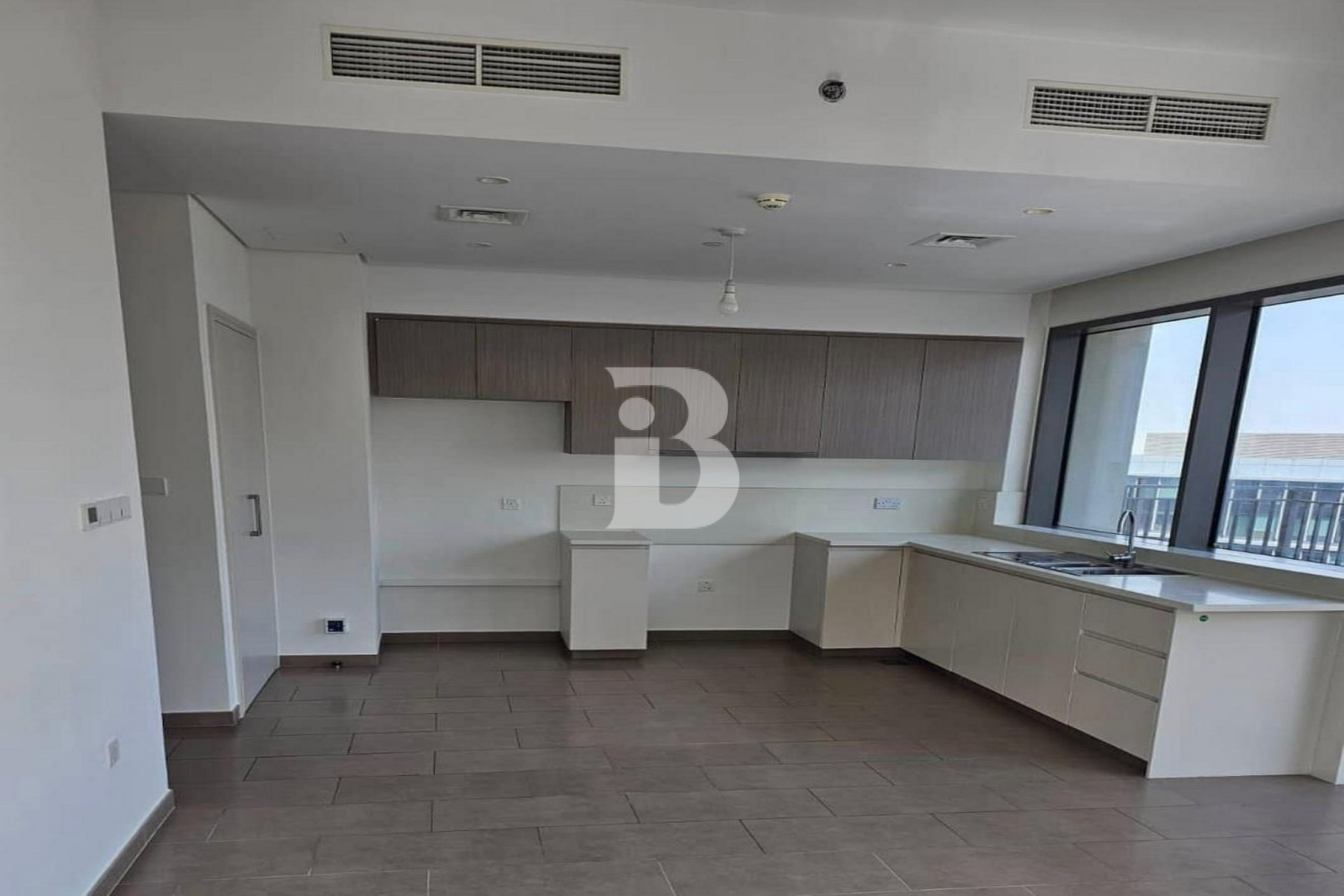 Unfurnished | Prime Location | Ready to move