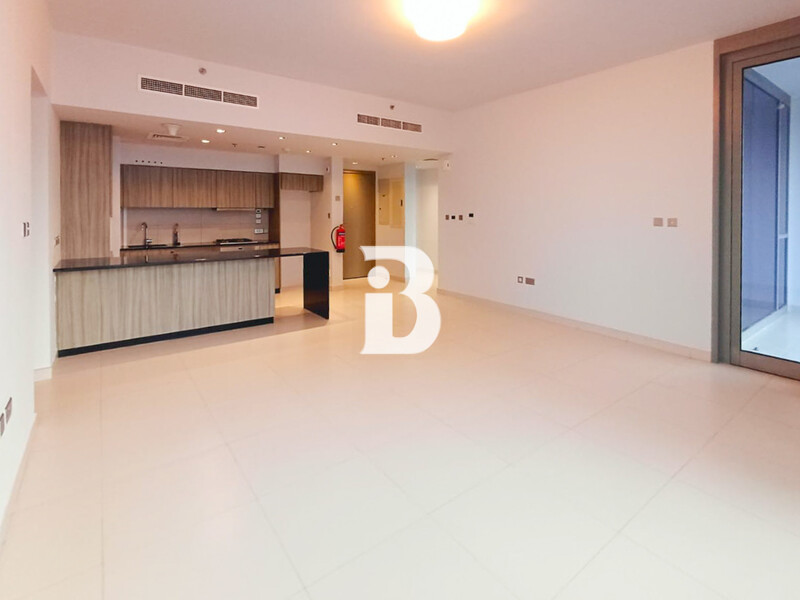 Vacant | Corner Unit |Spacious Layout 2BR |Balcony