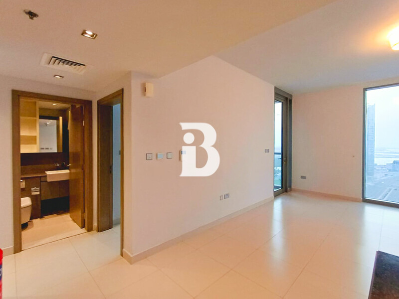 Vacant | Corner Unit |Spacious Layout 2BR |Balcony