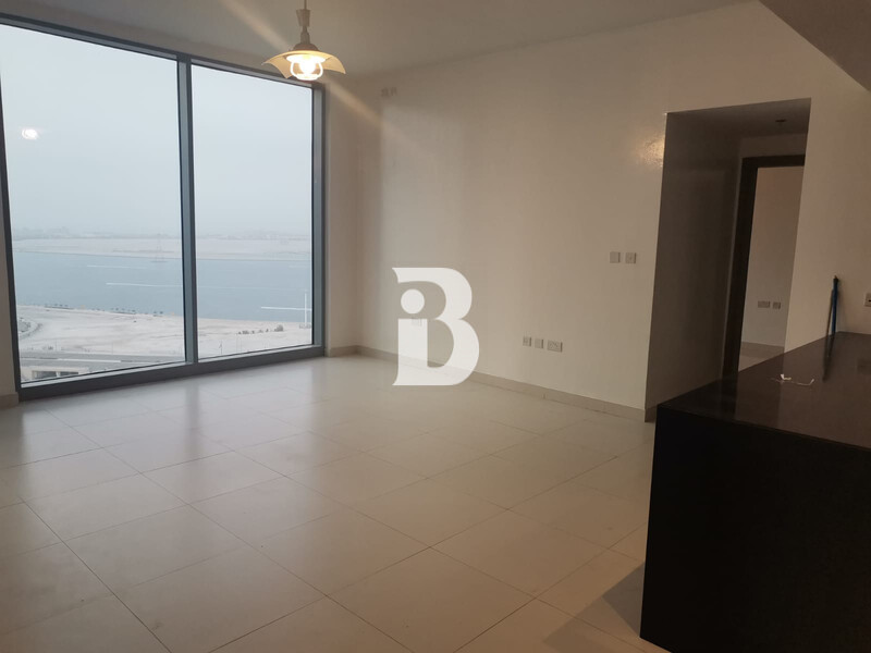 Vacant | Corner Unit |Spacious Layout 2BR |Balcony