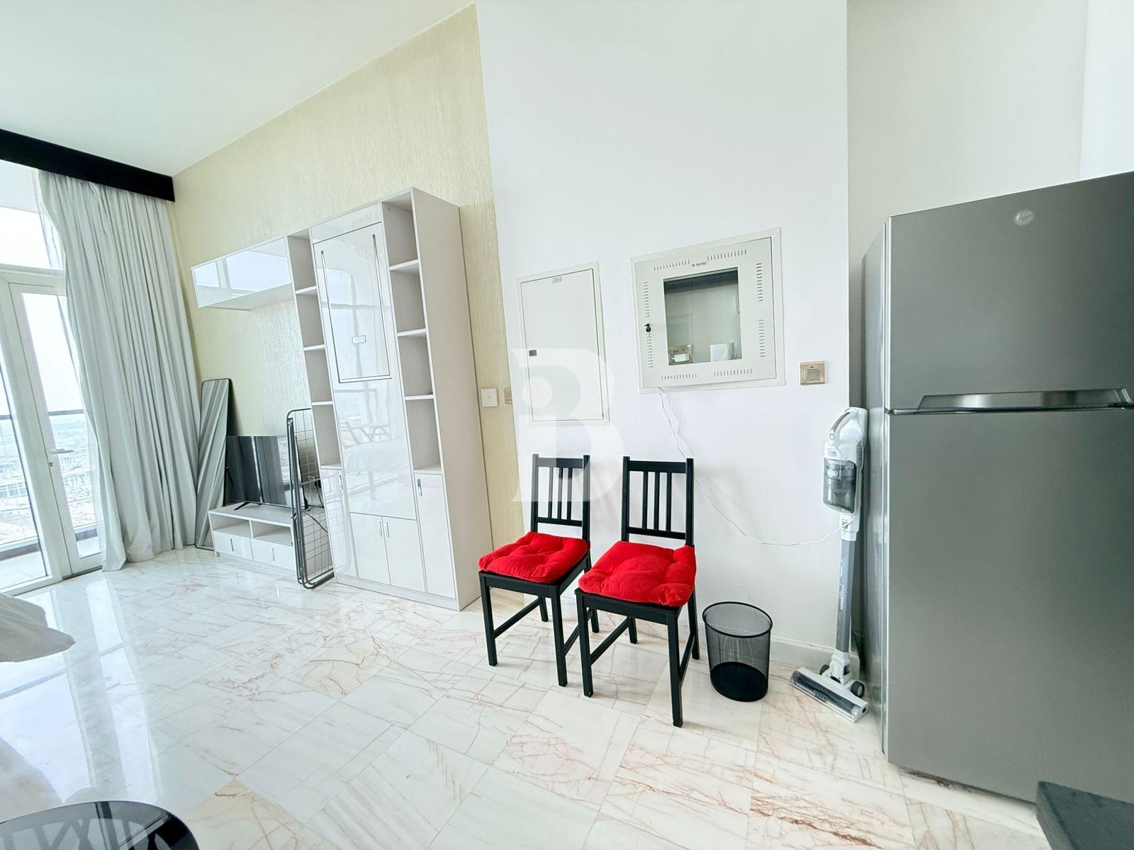 PRIME LOCATION | HIGH FLOOR | BILLS ARE INCLUDED