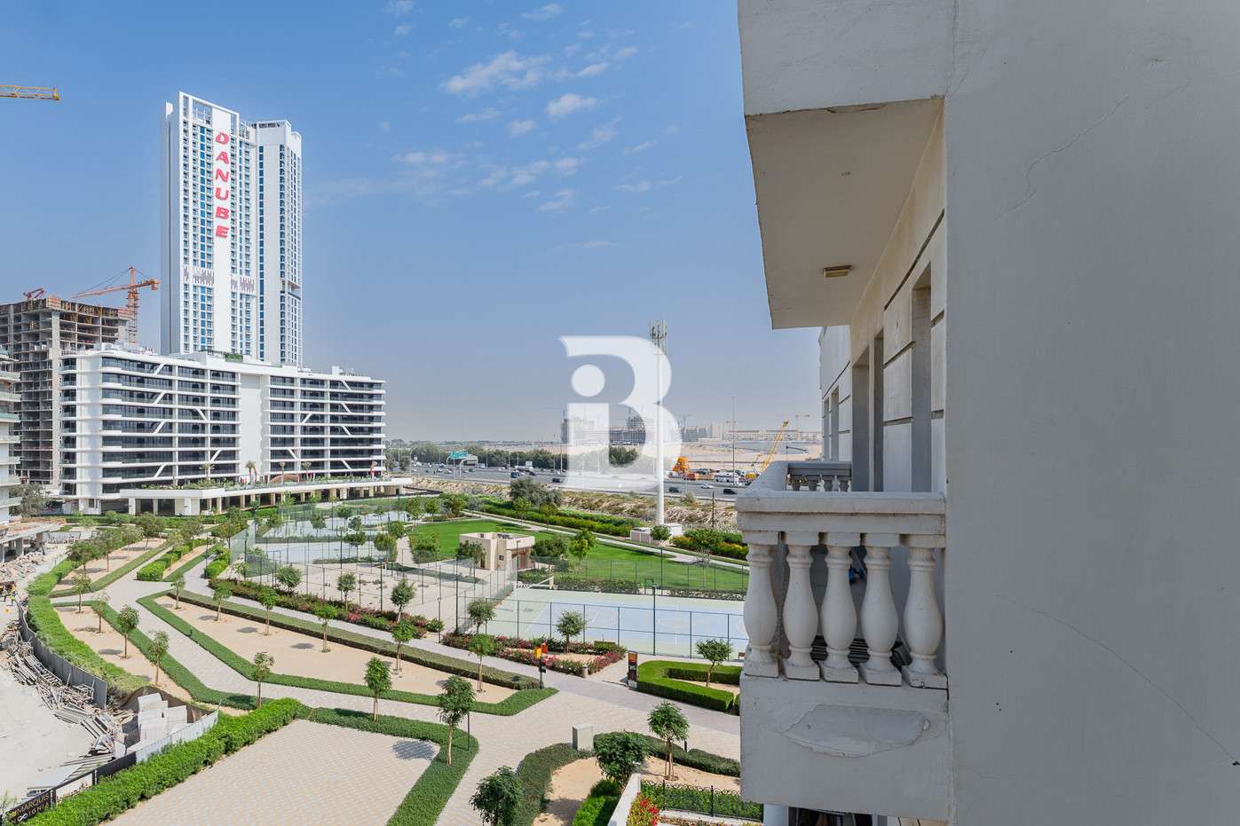 LUXURIOUS | SPACIOUS LAYOUT | FULLY FURNISHED