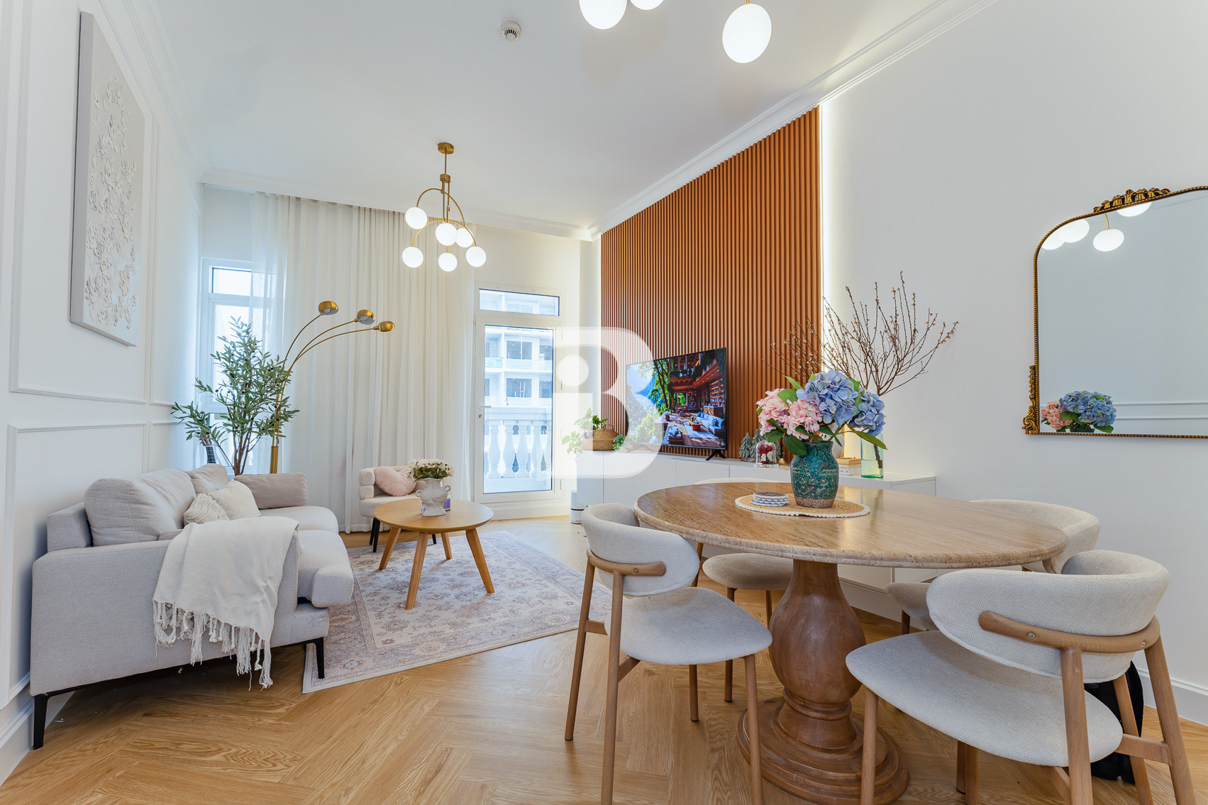 LUXURIOUS | SPACIOUS LAYOUT | FULLY FURNISHED