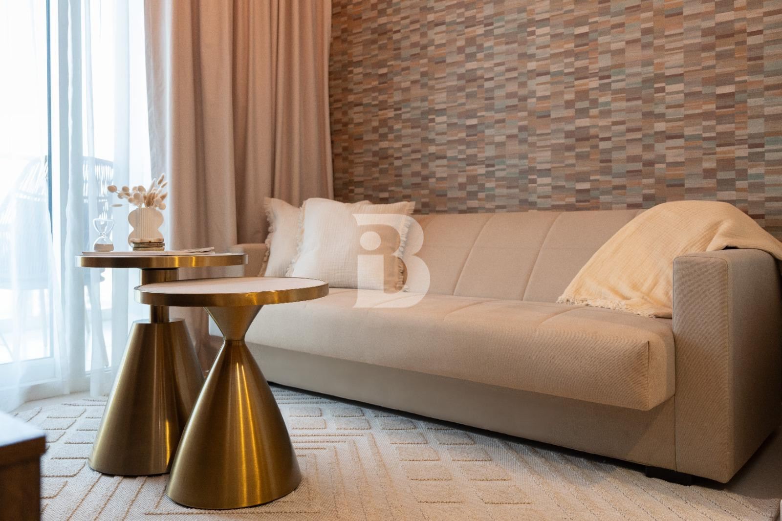 PRIME LOCATION | FULLY FURNISHED | READY TO MOVE