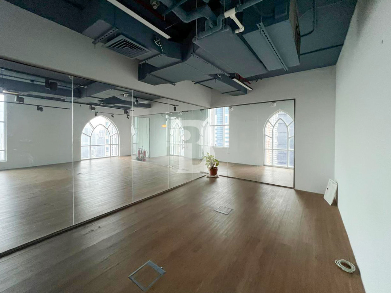 High Floor | Skyline View | Fully Fitted | Vacant