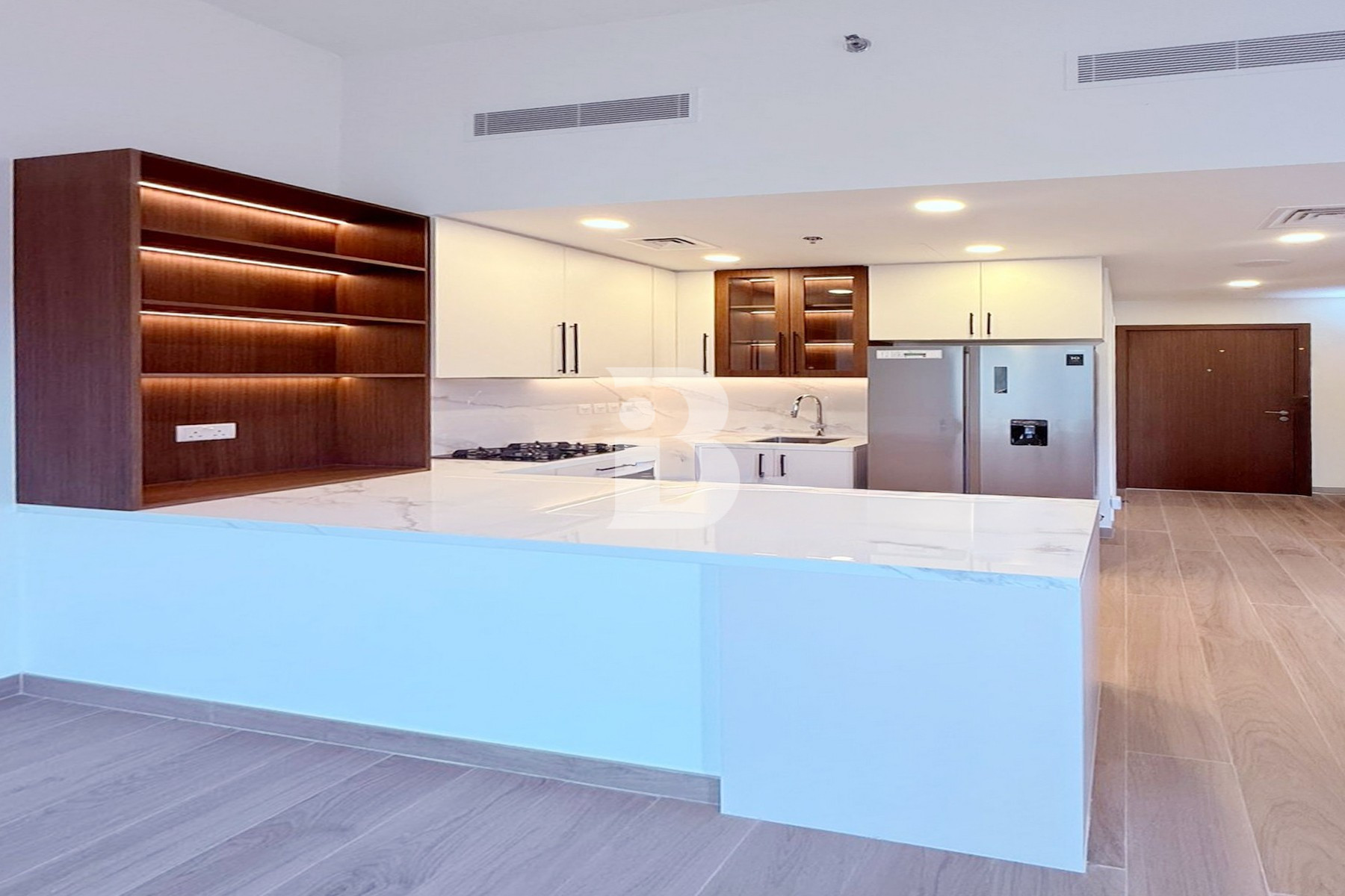 BRAND NEW|SPACIOUS AND MODERN |READY TO MOVE 3