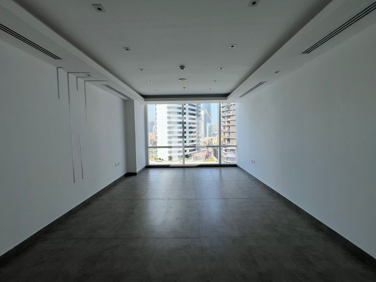 PREMIUM FIT-OUT / RARE DEAL/ VACANT READY TO USE