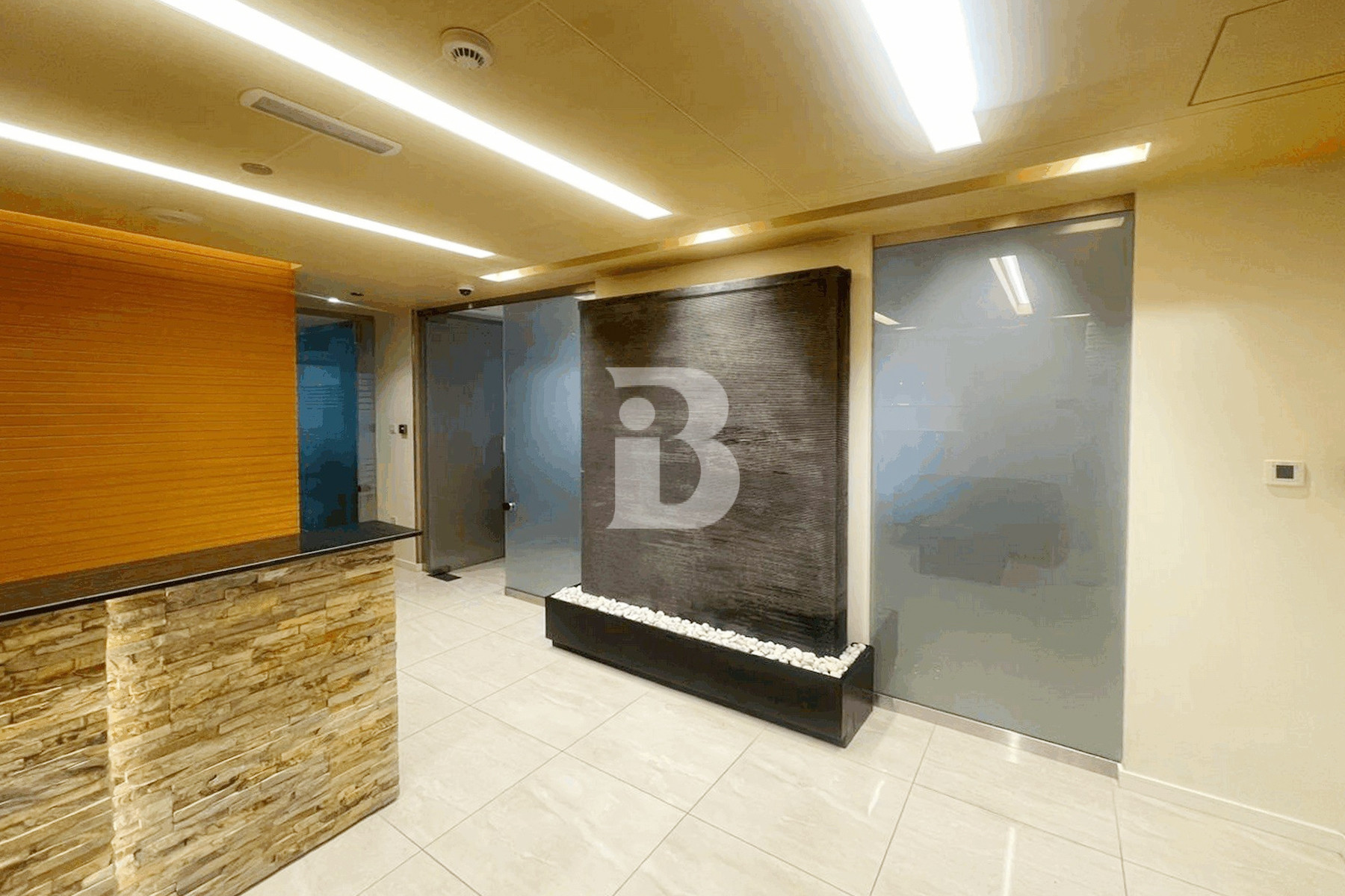 Fully Furnished | Water views | 10 Parkings