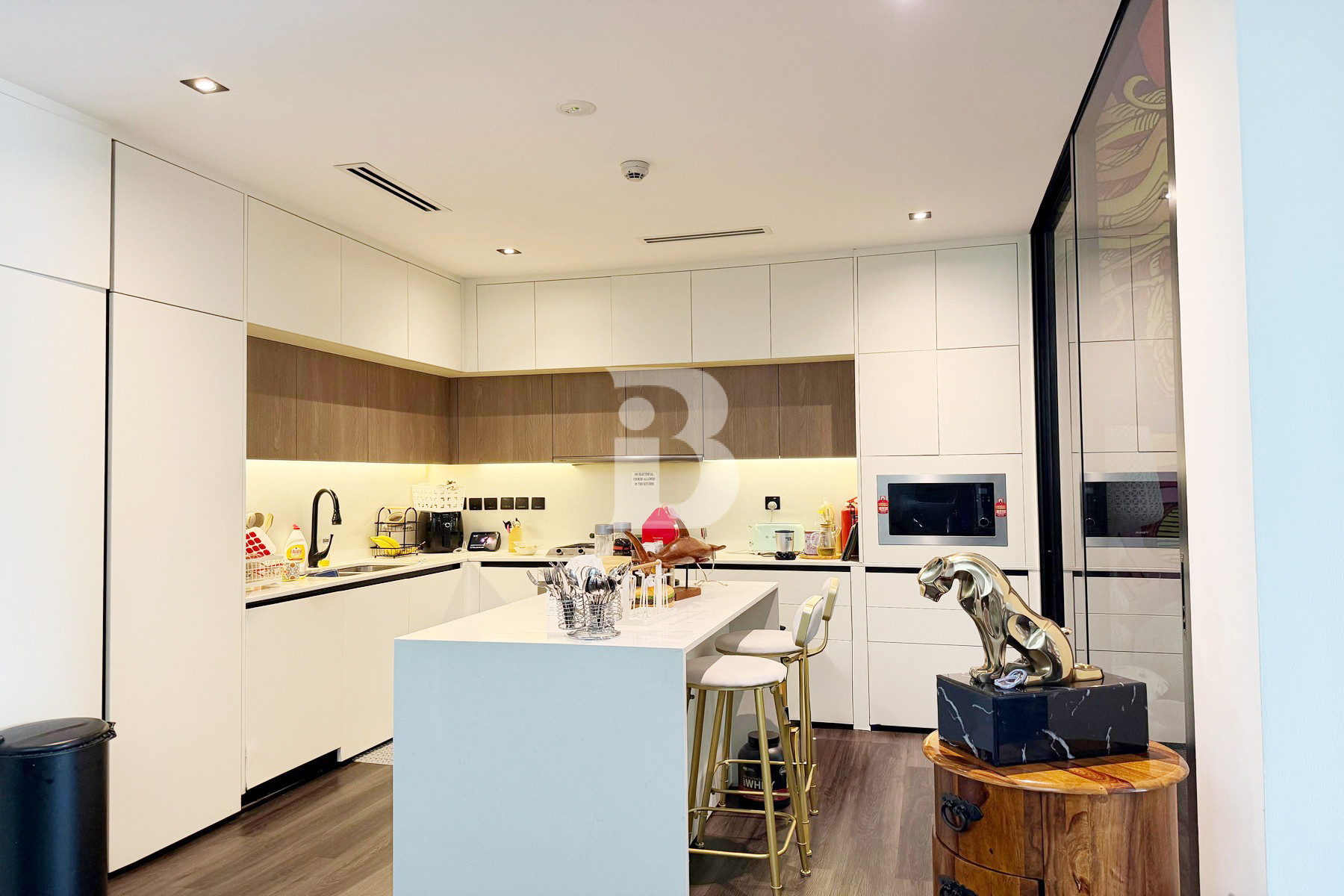 LARGEST BUA| UPGRADED CORNER UNIT | VOT