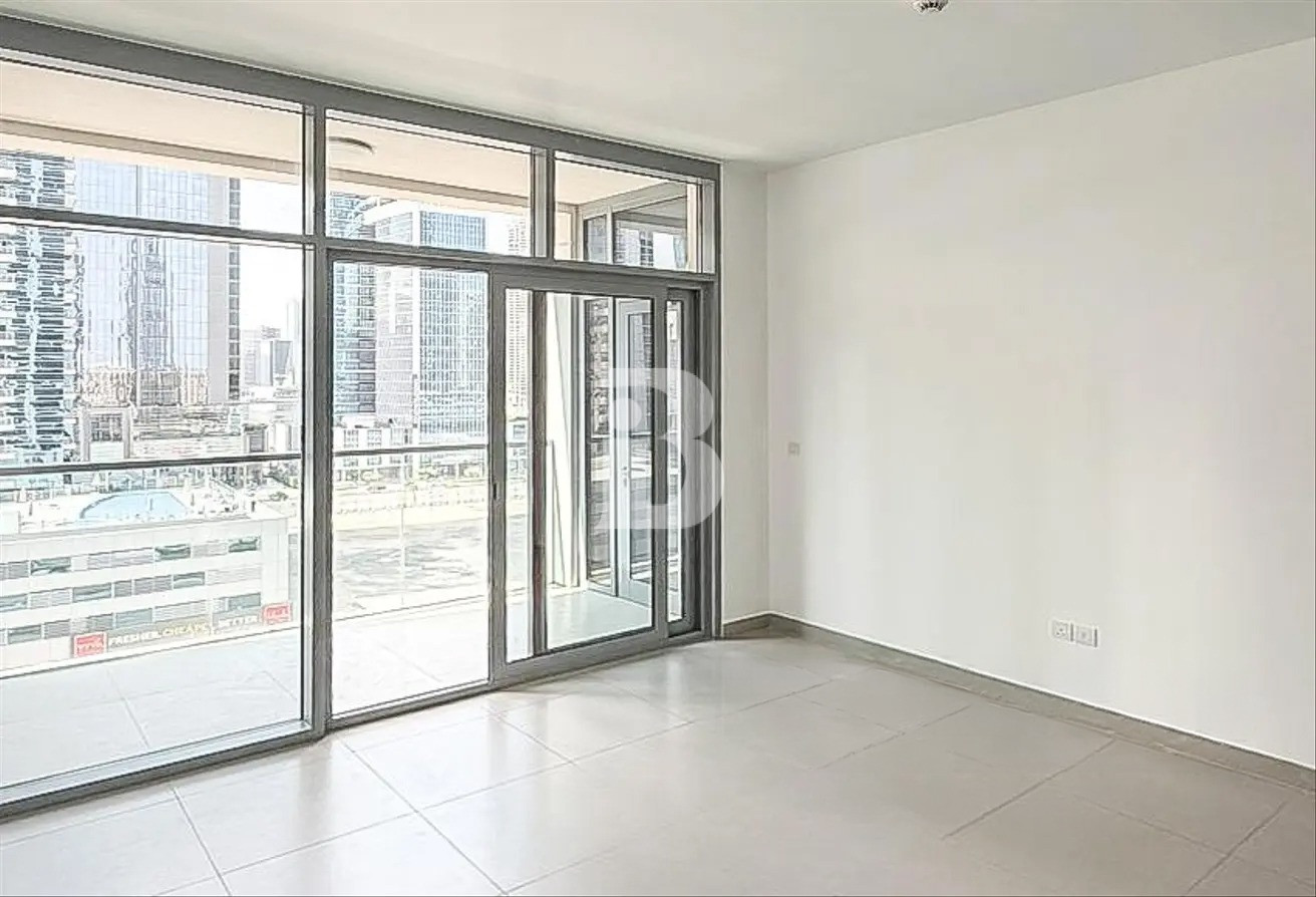 Unfurnished | Bright and Spacious | Prime Location