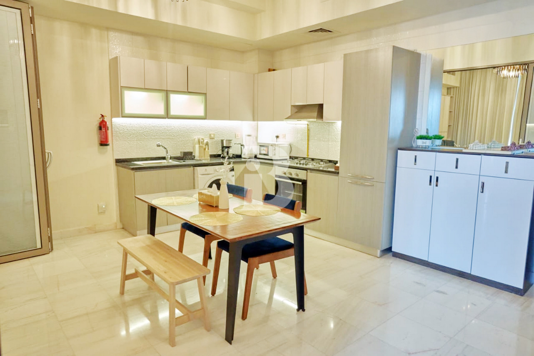 Burj VIEW | 1BR CONVERTIBLE | PRIME LOCATION
