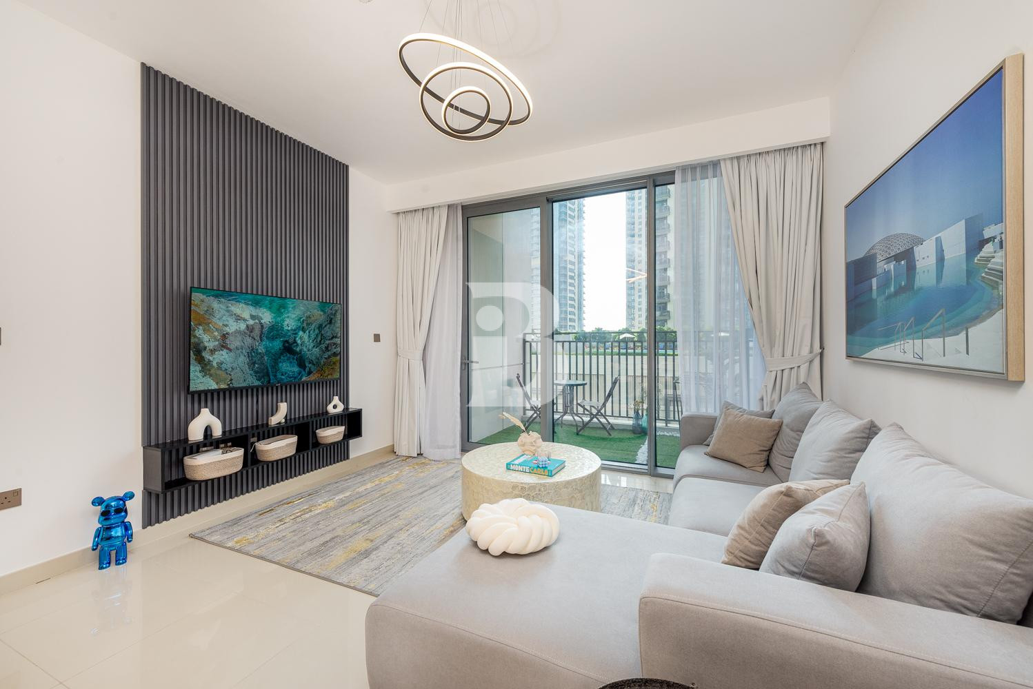 Spacious Unit | Park View | Fully Furnished