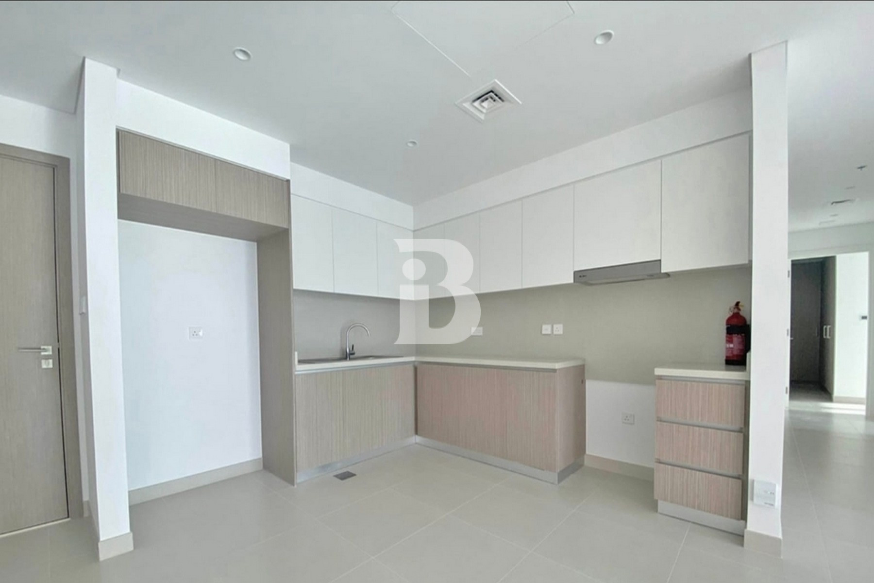 Burj Sea View | Unfurnished | High Floor