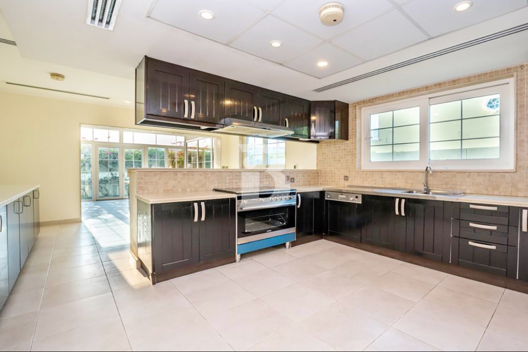 Close to Park | 5BR Villa with Pool | Upgraded